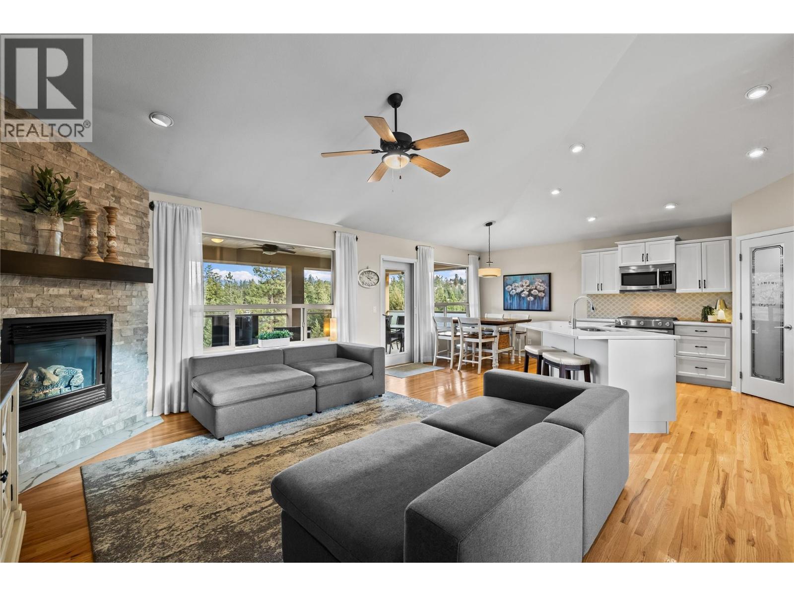 2155 Horizon Drive Unit# 18