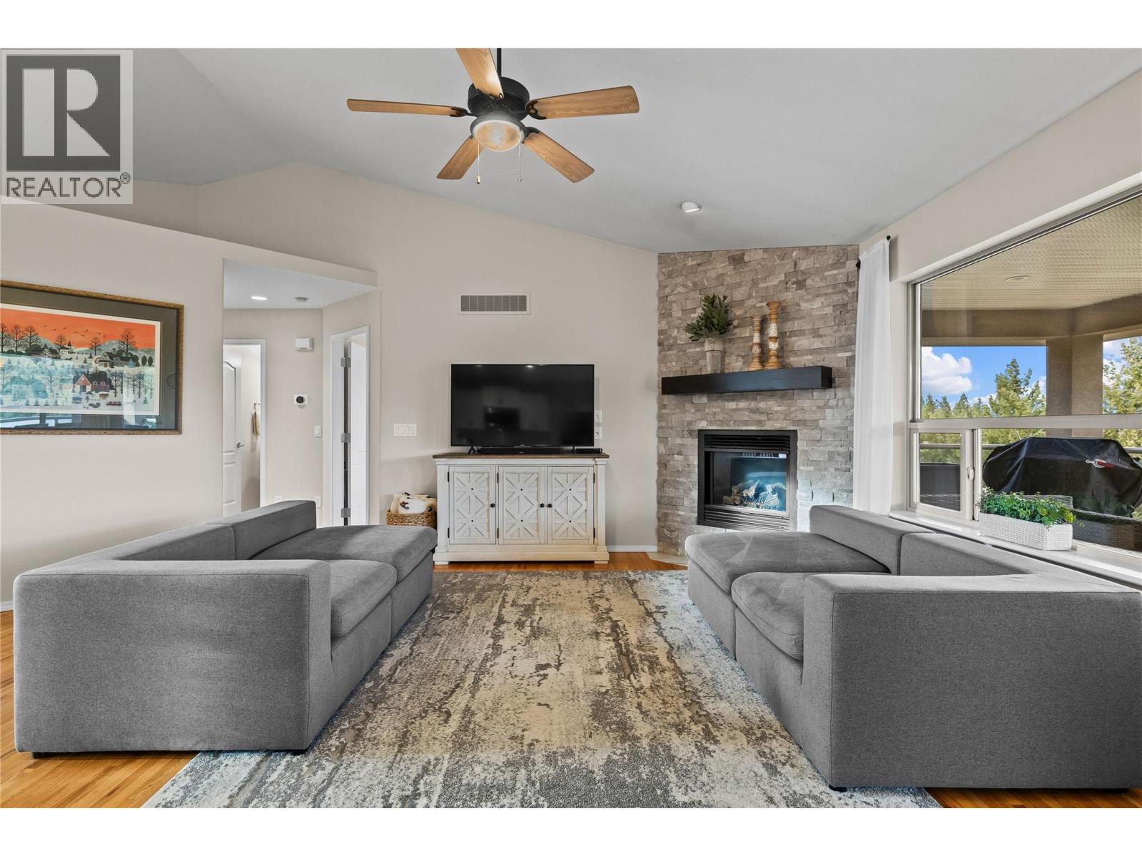 2155 Horizon Drive Unit# 18