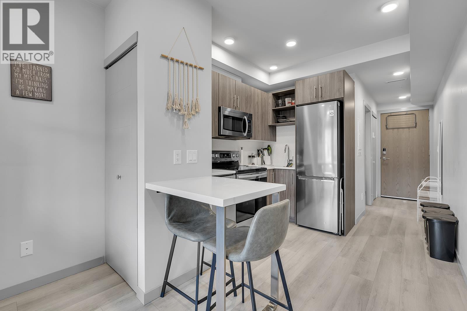 345 Dougall Road N Unit# 327
