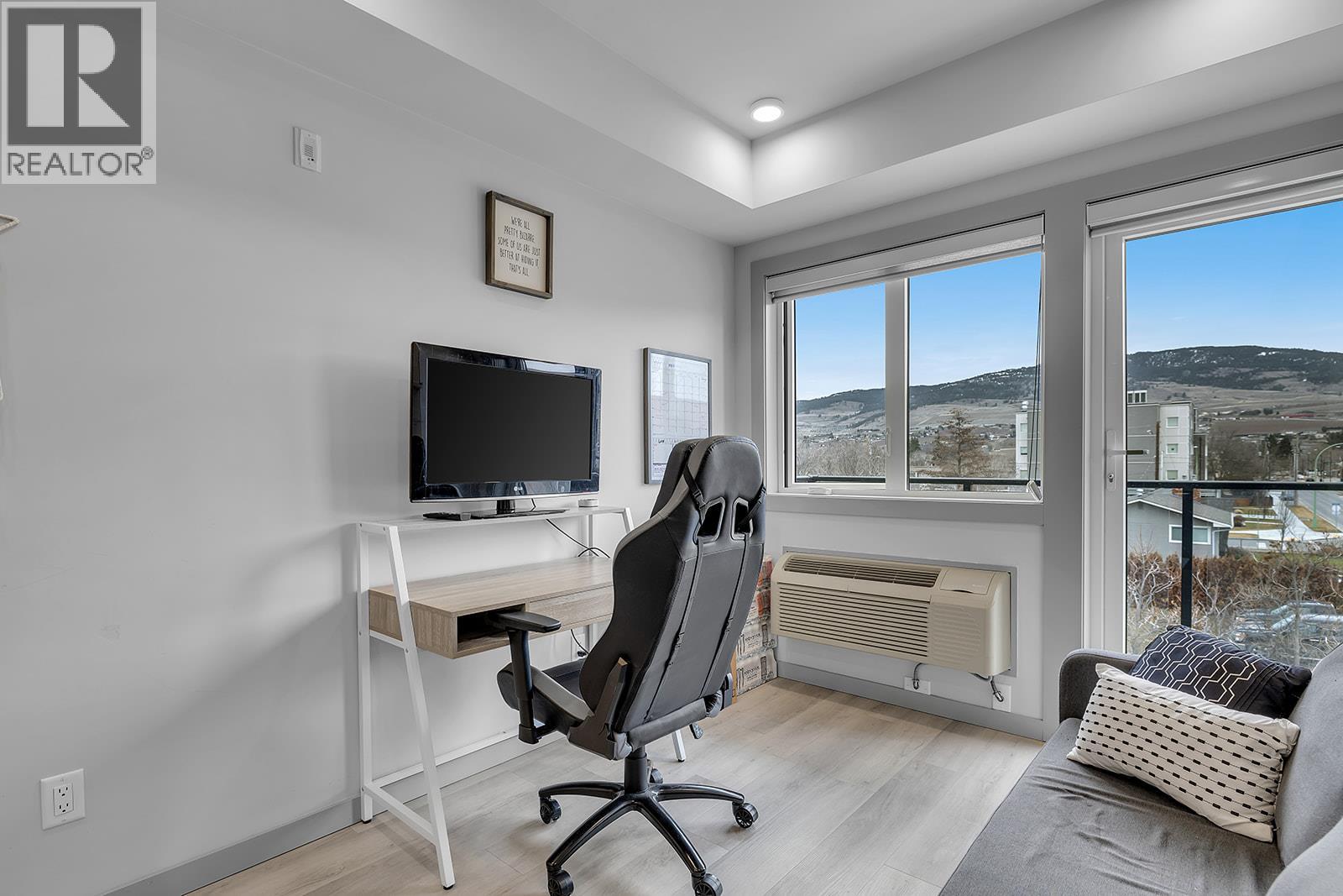 345 Dougall Road N Unit# 327