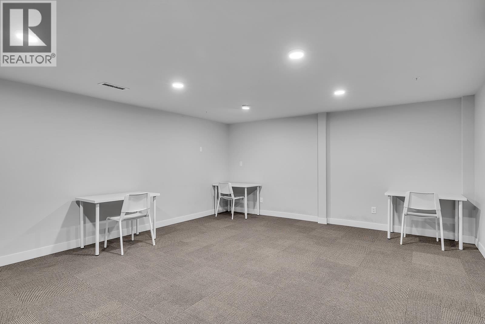 345 Dougall Road N Unit# 327