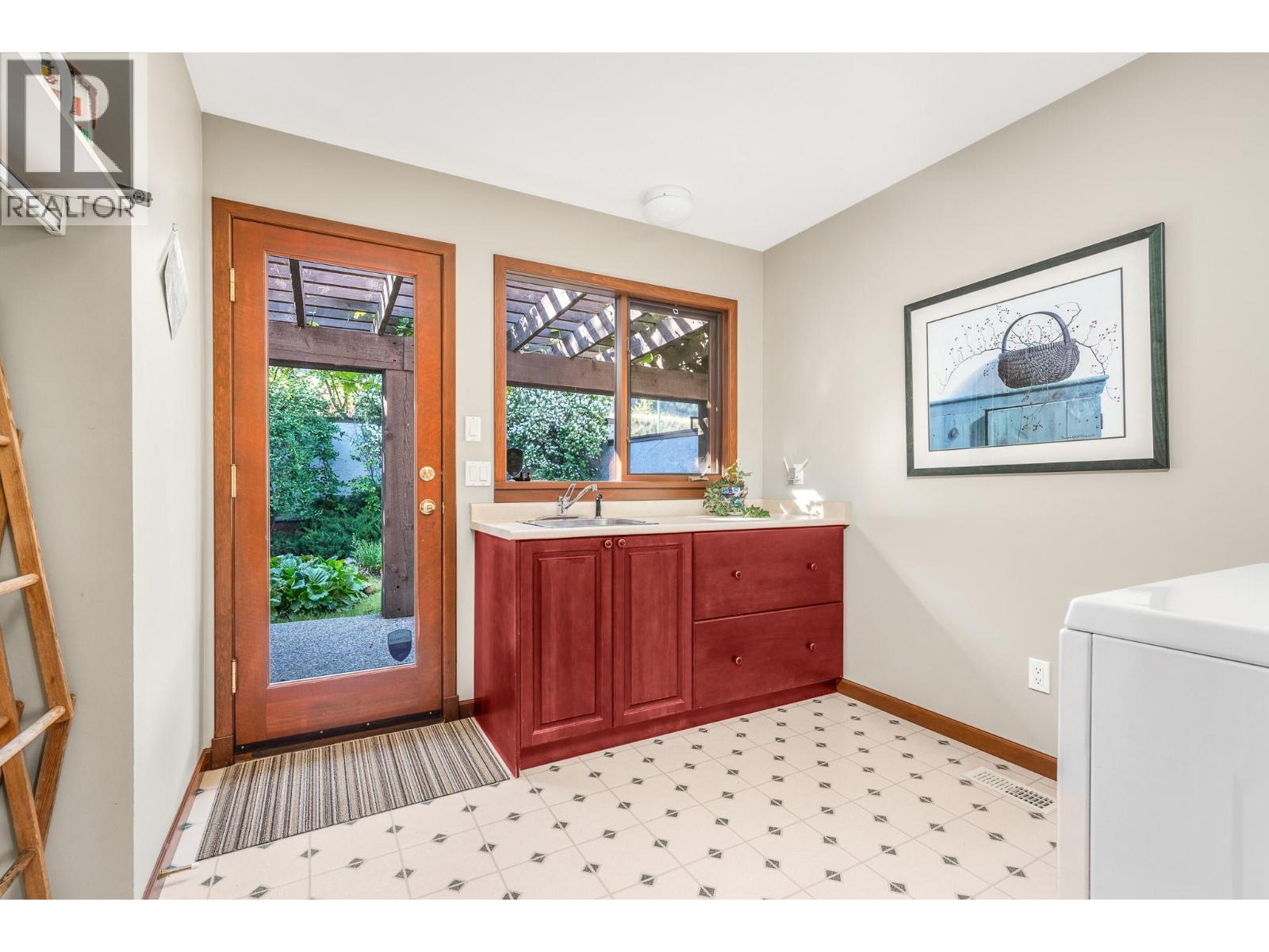 17211 Thomson Road Unit# 6