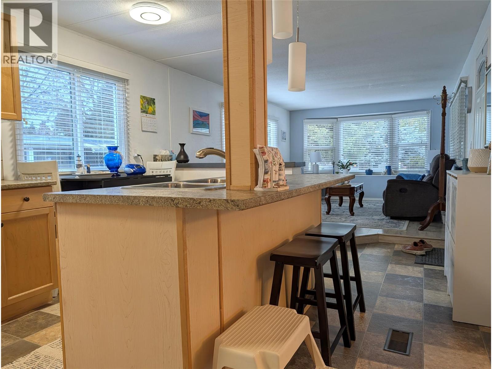 3535 Casorso Road Unit# 101
