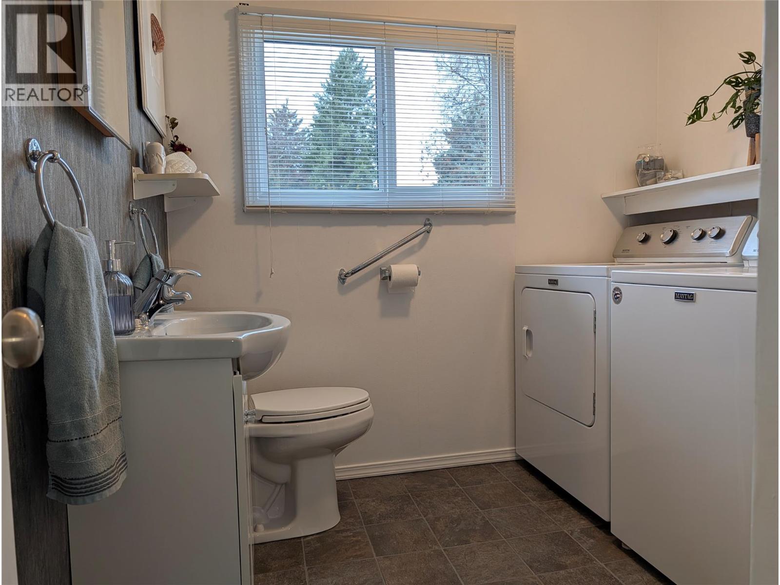 3535 Casorso Road Unit# 101