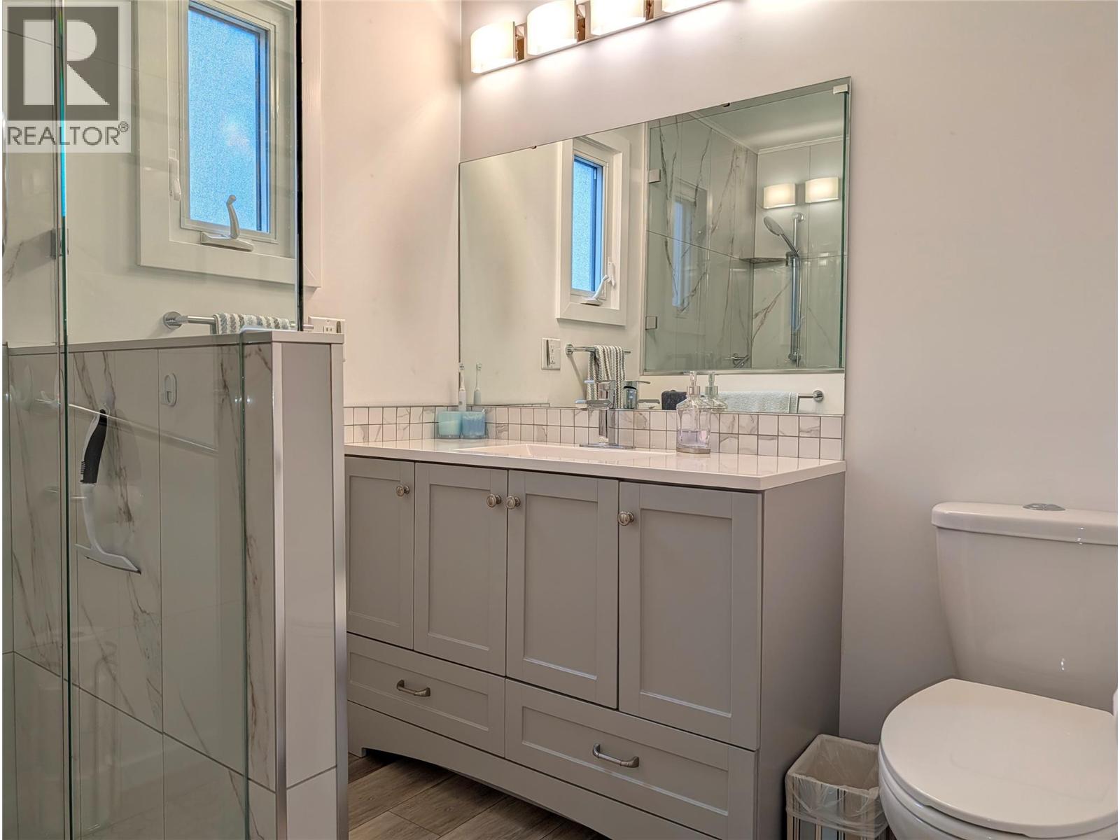 3535 Casorso Road Unit# 101