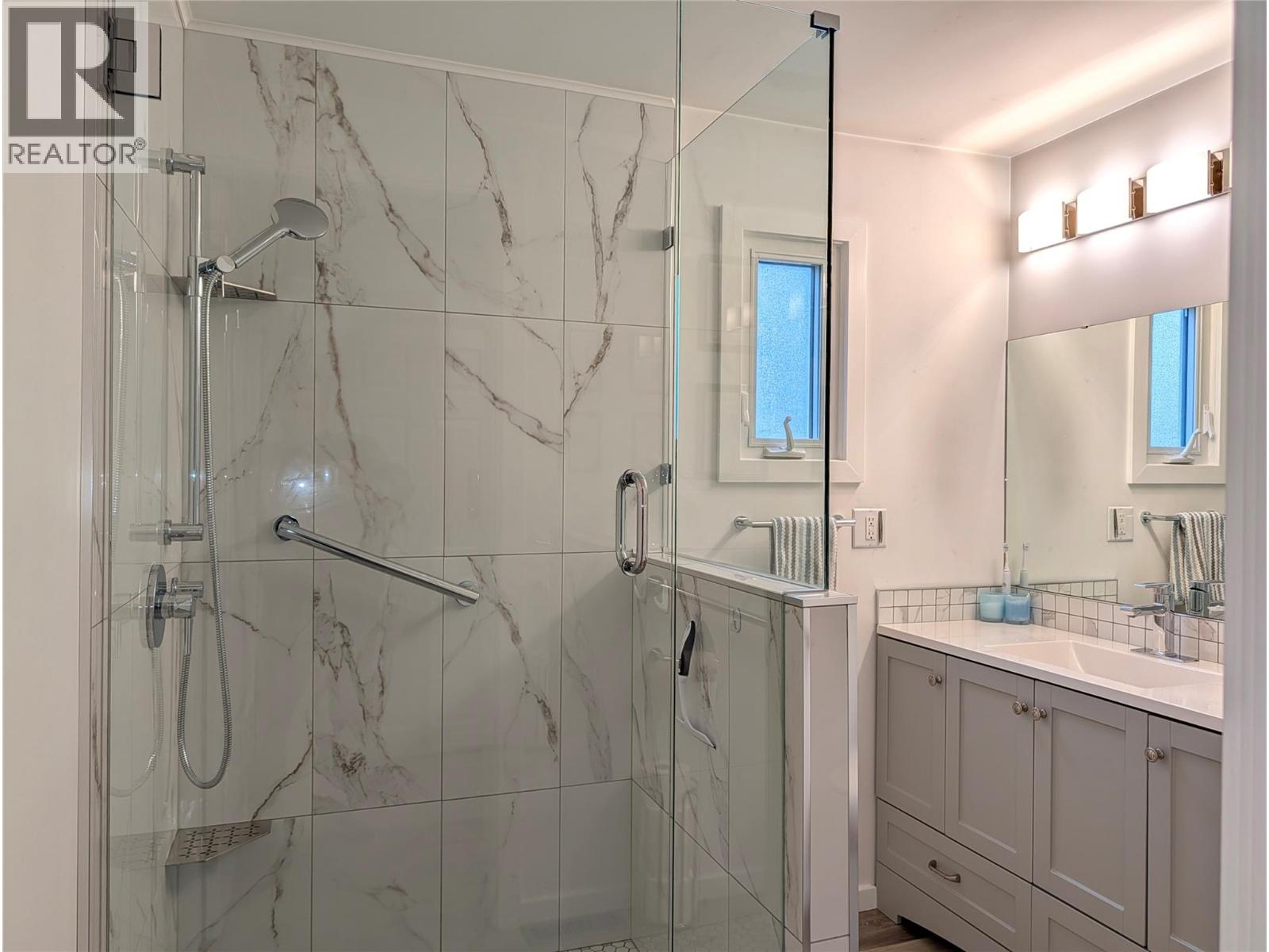 3535 Casorso Road Unit# 101