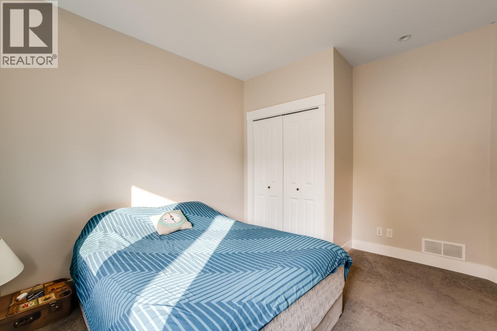 13093 Shoreline Drive
