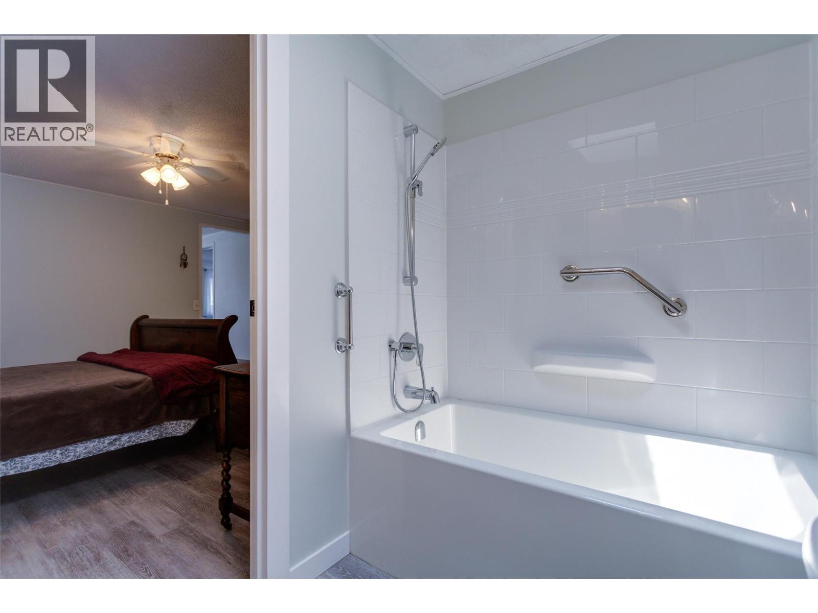 720 Commonwealth Road Unit# 136