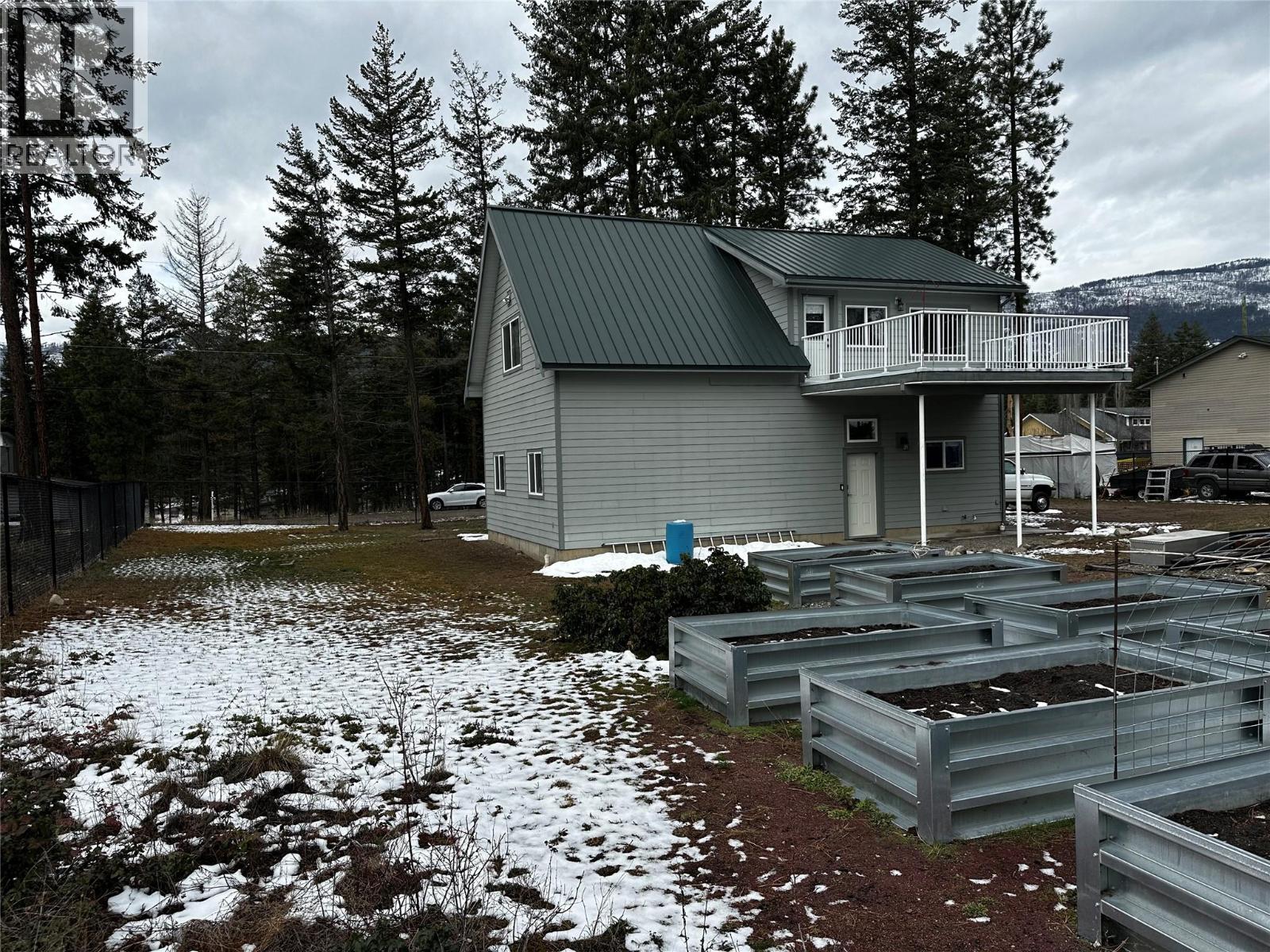 7245 Dunwaters Road