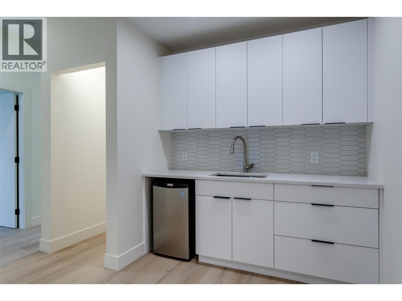 970 Lawson Avenue Unit# 3 Lot# 3
