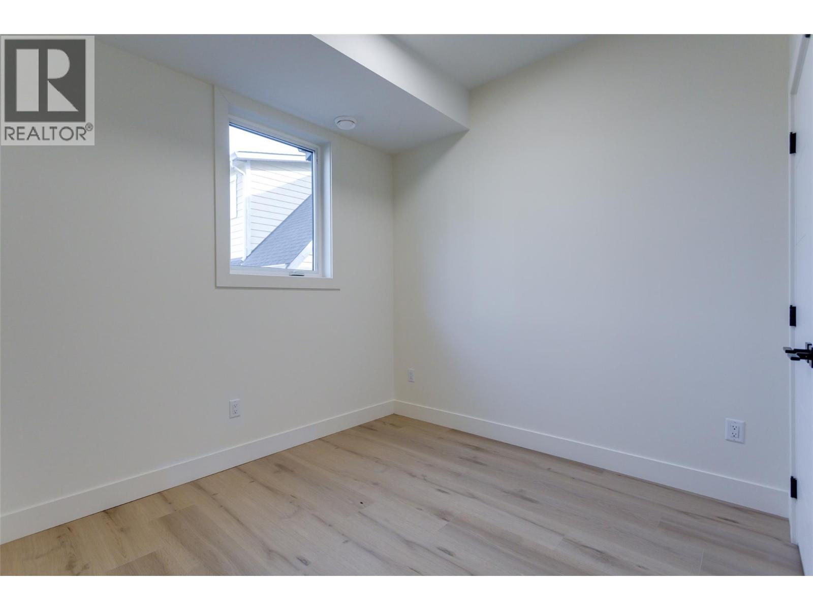 970 Lawson Avenue Unit# 3 Lot# 3