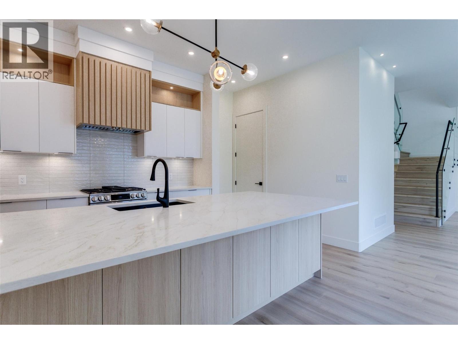 970 Lawson Avenue Unit# 3 Lot# 3