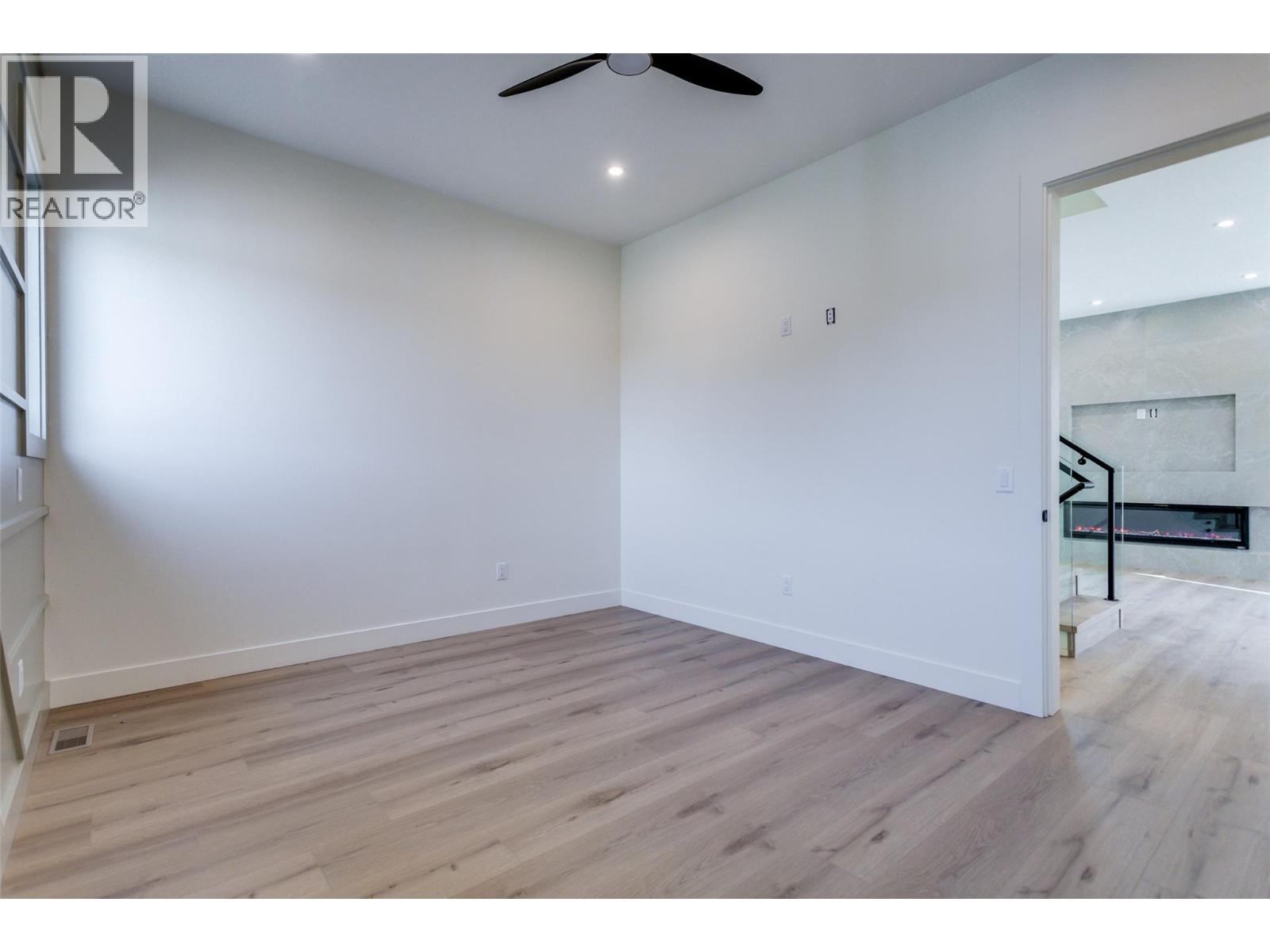 970 Lawson Avenue Unit# 3 Lot# 3