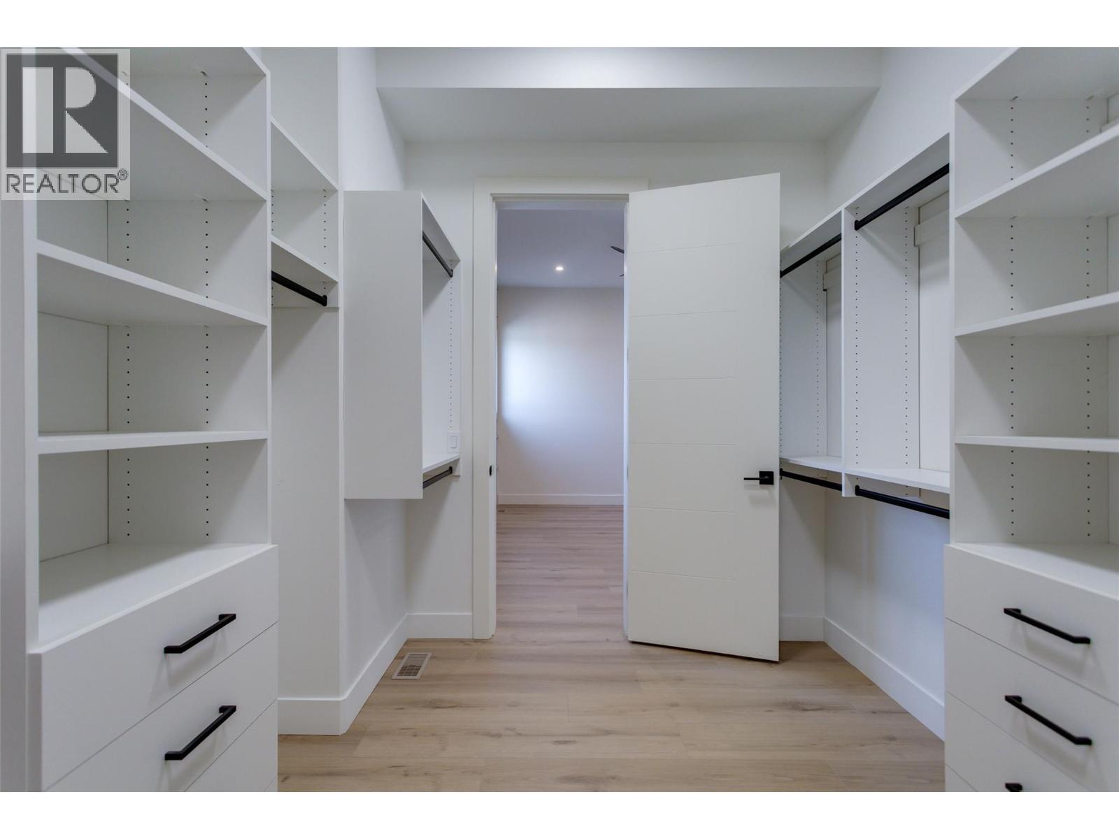 970 Lawson Avenue Unit# 3 Lot# 3