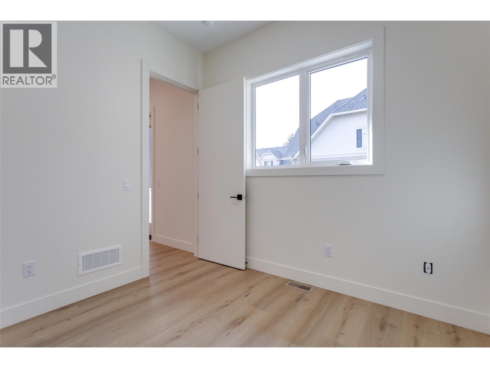 970 Lawson Avenue Unit# 3 Lot# 3