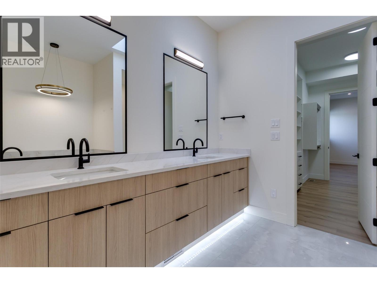970 Lawson Avenue Unit# 3 Lot# 3