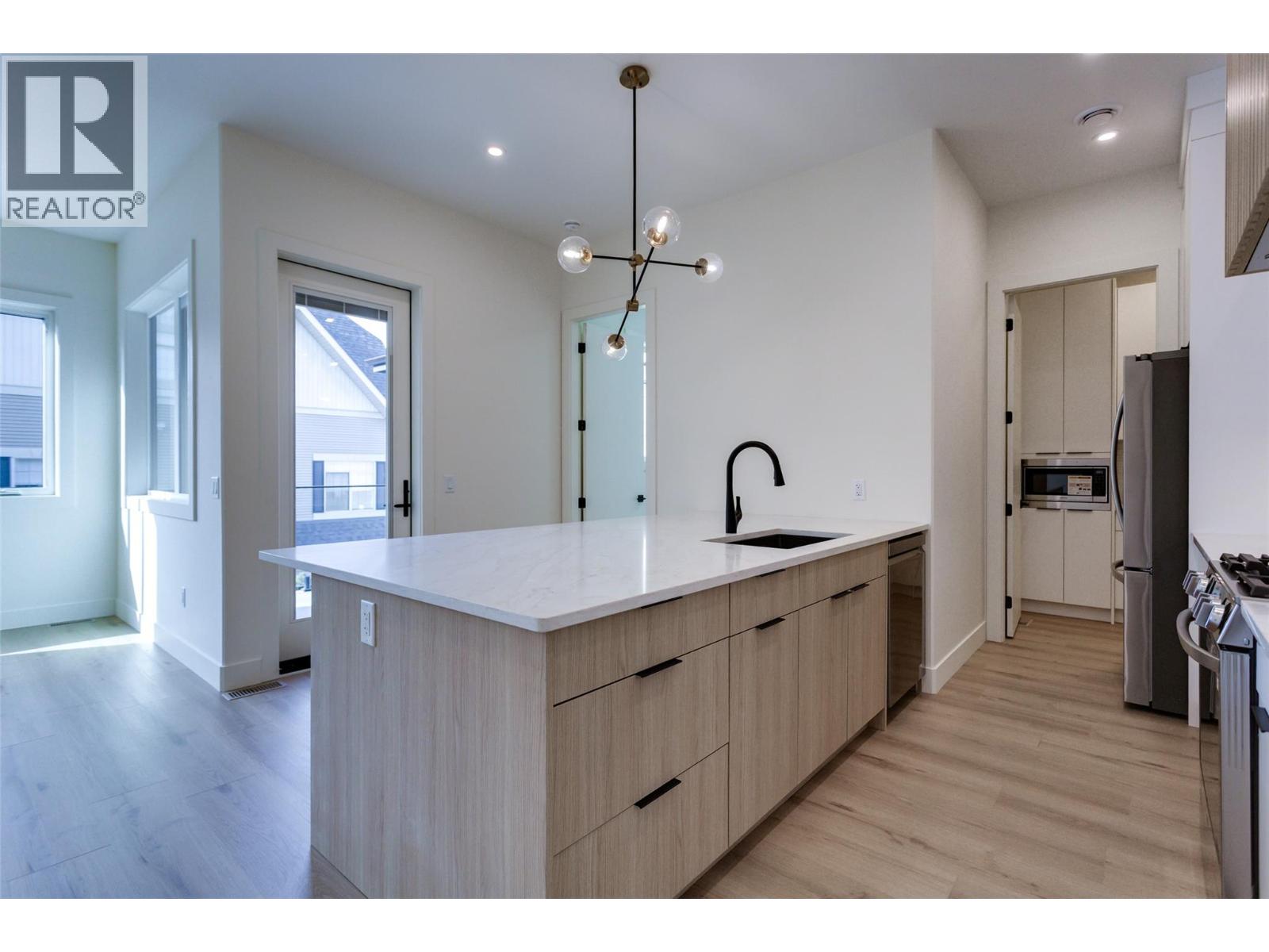 970 Lawson Avenue Unit# 3 Lot# 3