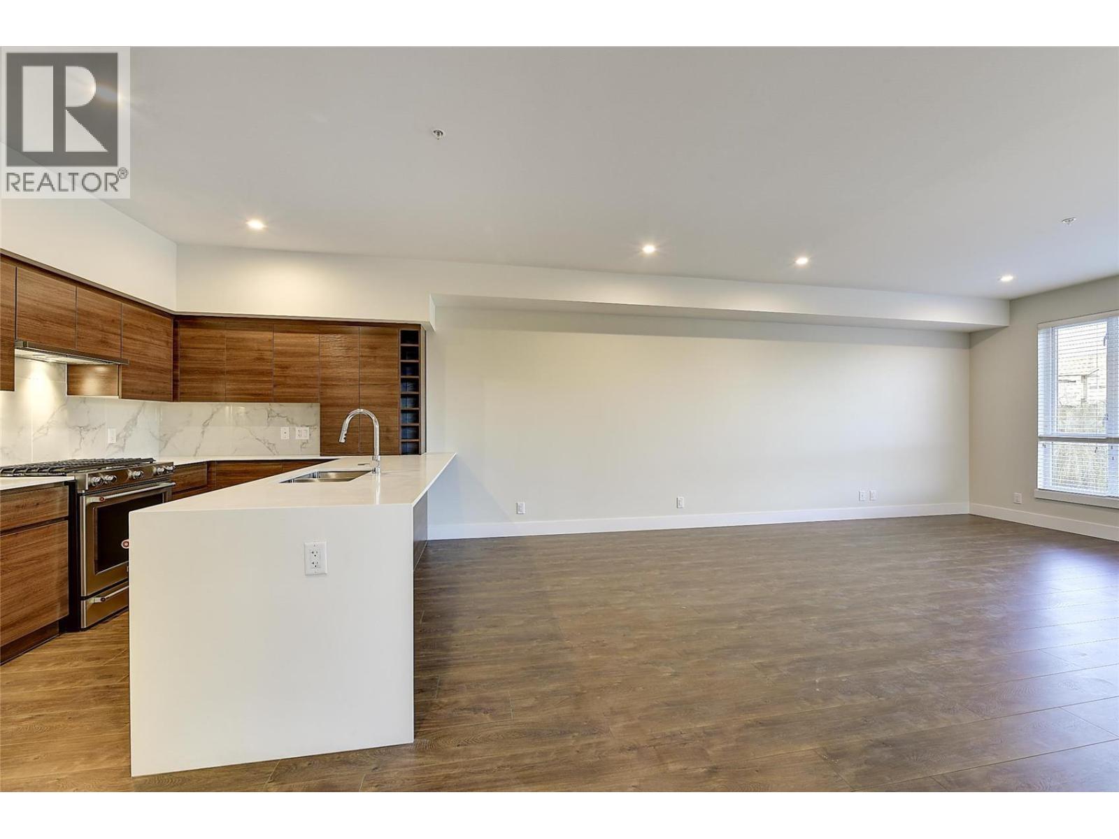 1925 Enterprise Way Unit# 402