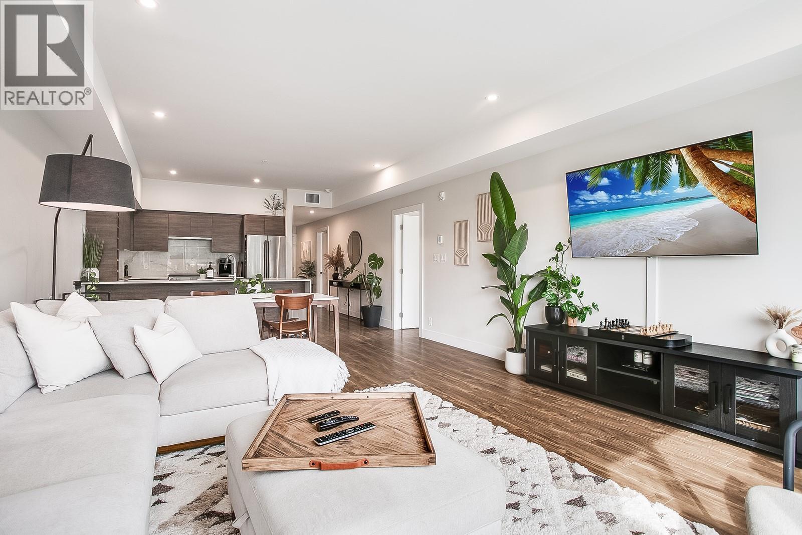 1925 Enterprise Way Unit# 402
