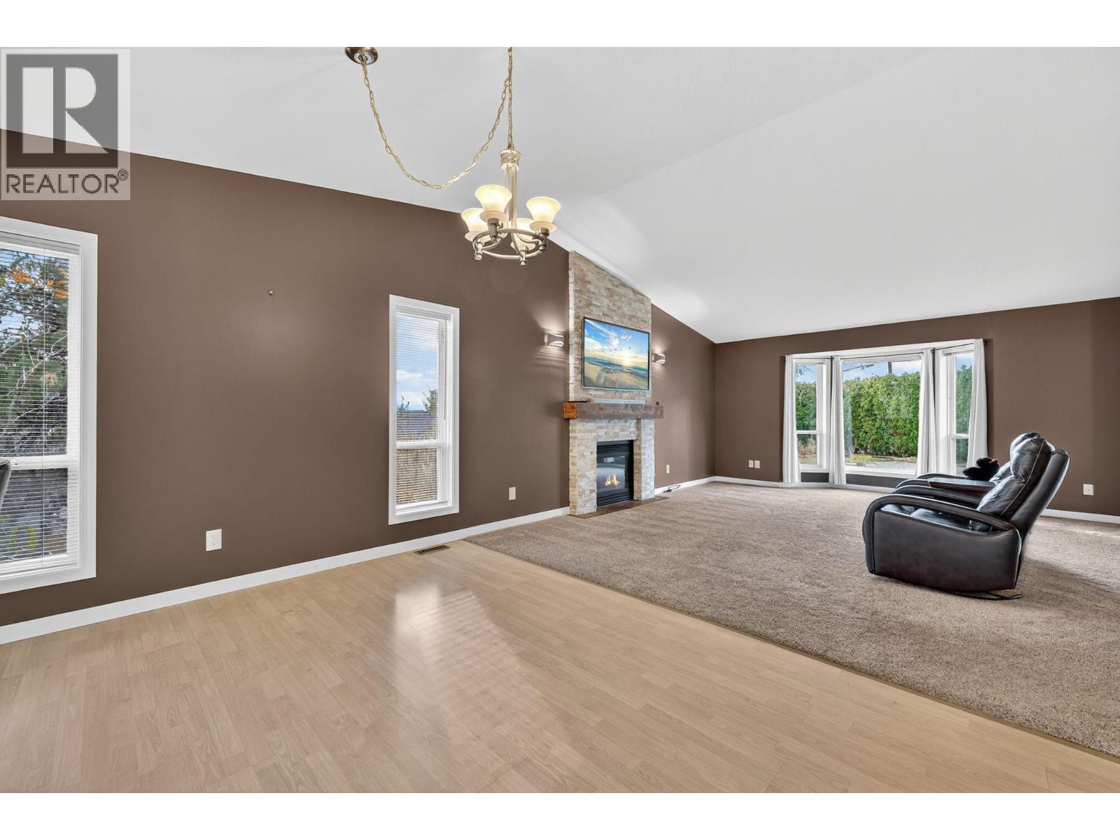 3319 Grouse Road