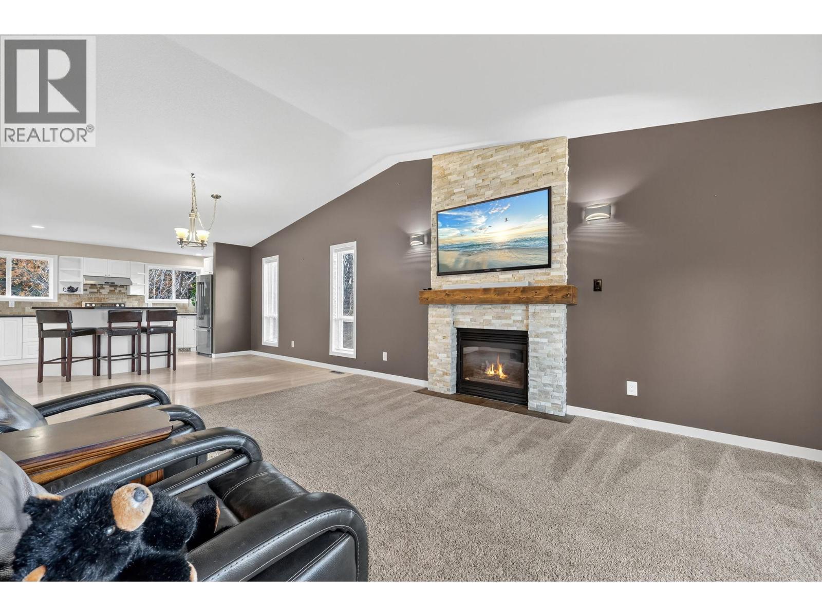 3319 Grouse Road