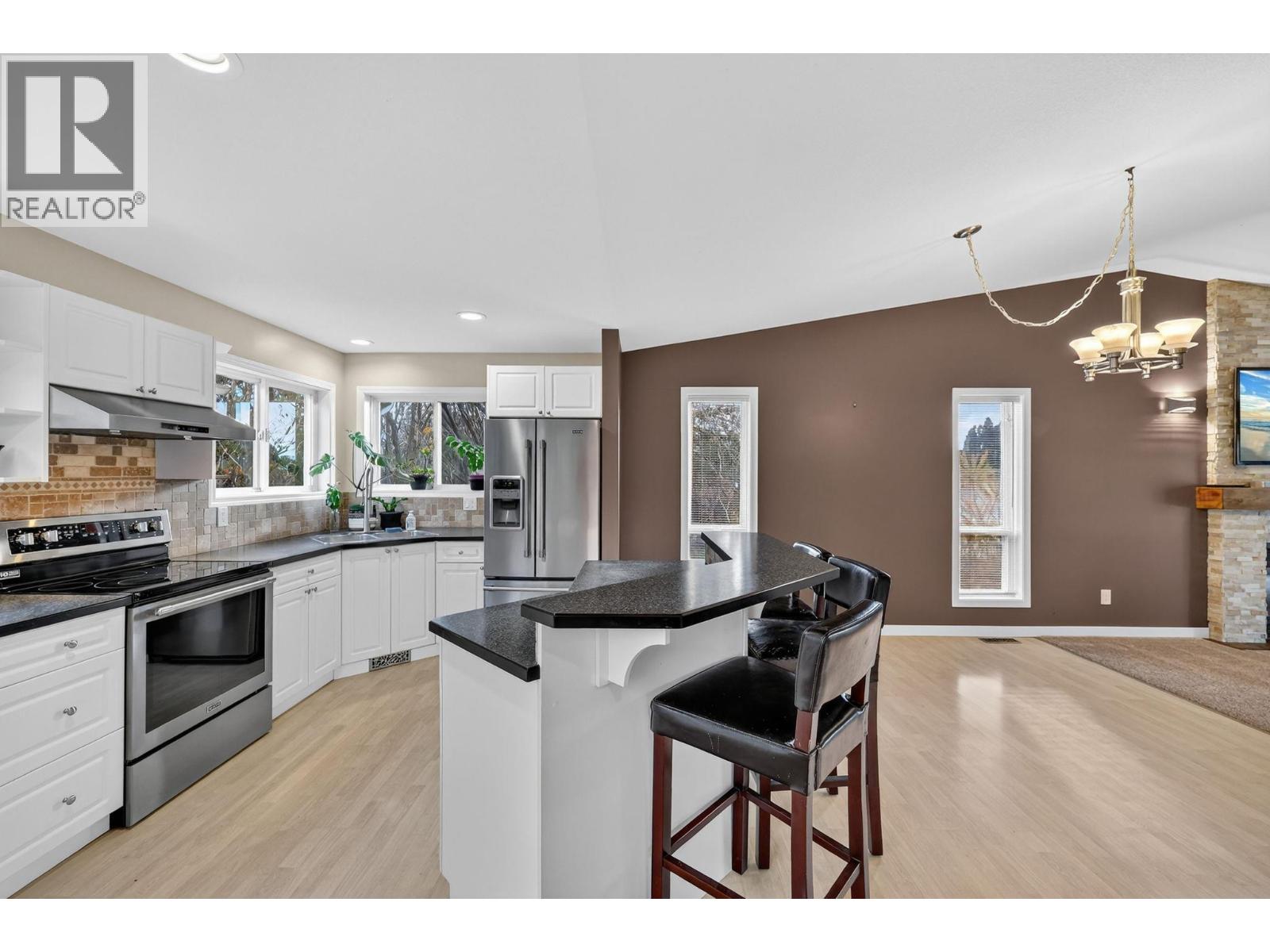 3319 Grouse Road