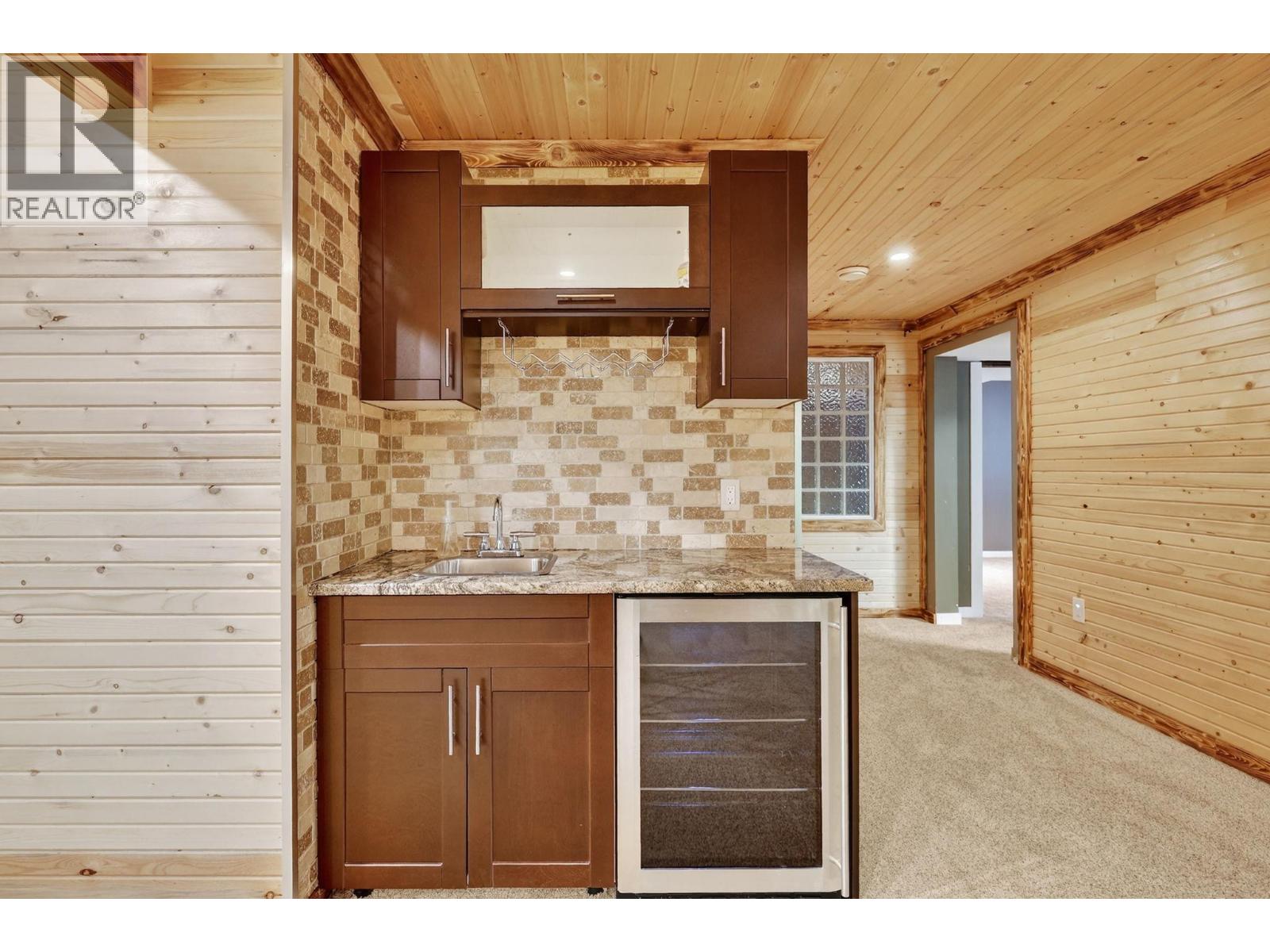 3319 Grouse Road