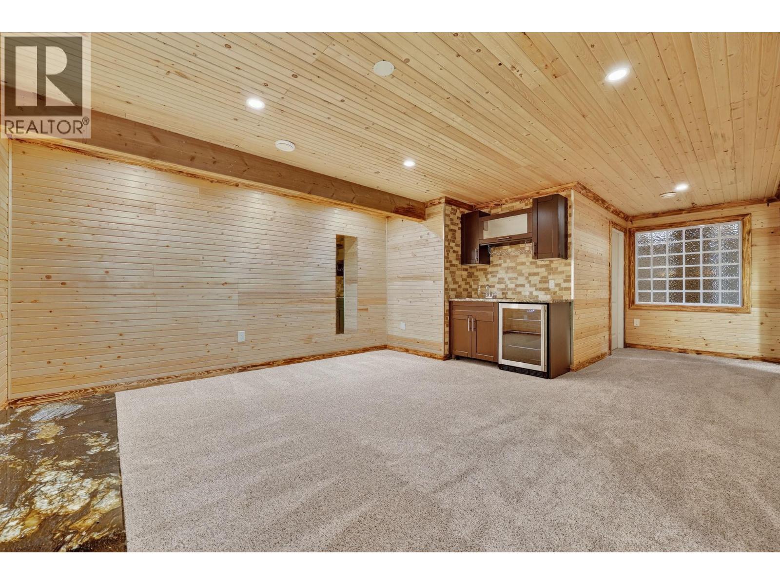 3319 Grouse Road
