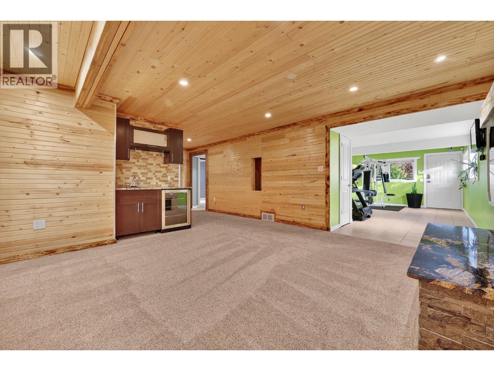 3319 Grouse Road