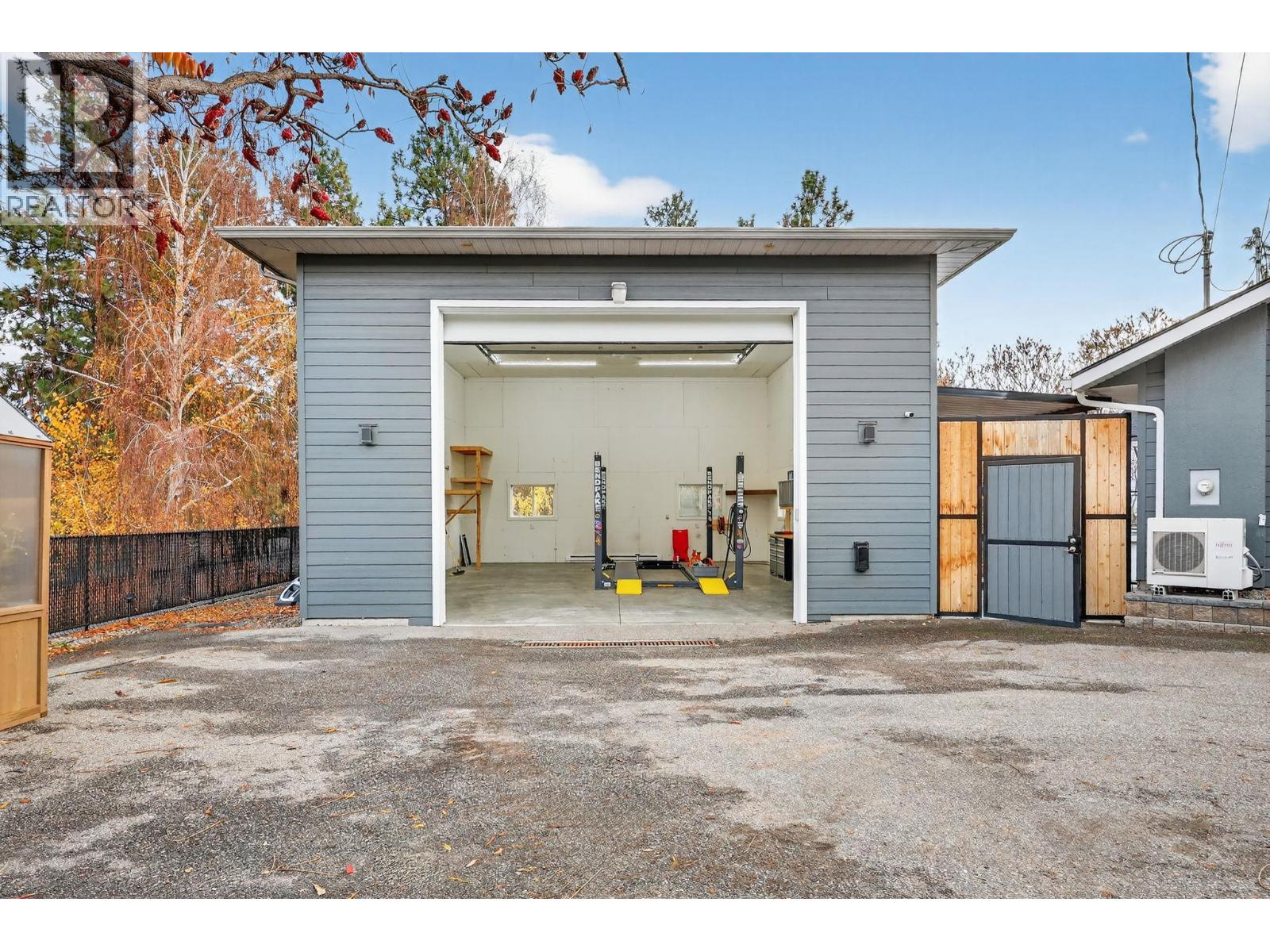 3319 Grouse Road