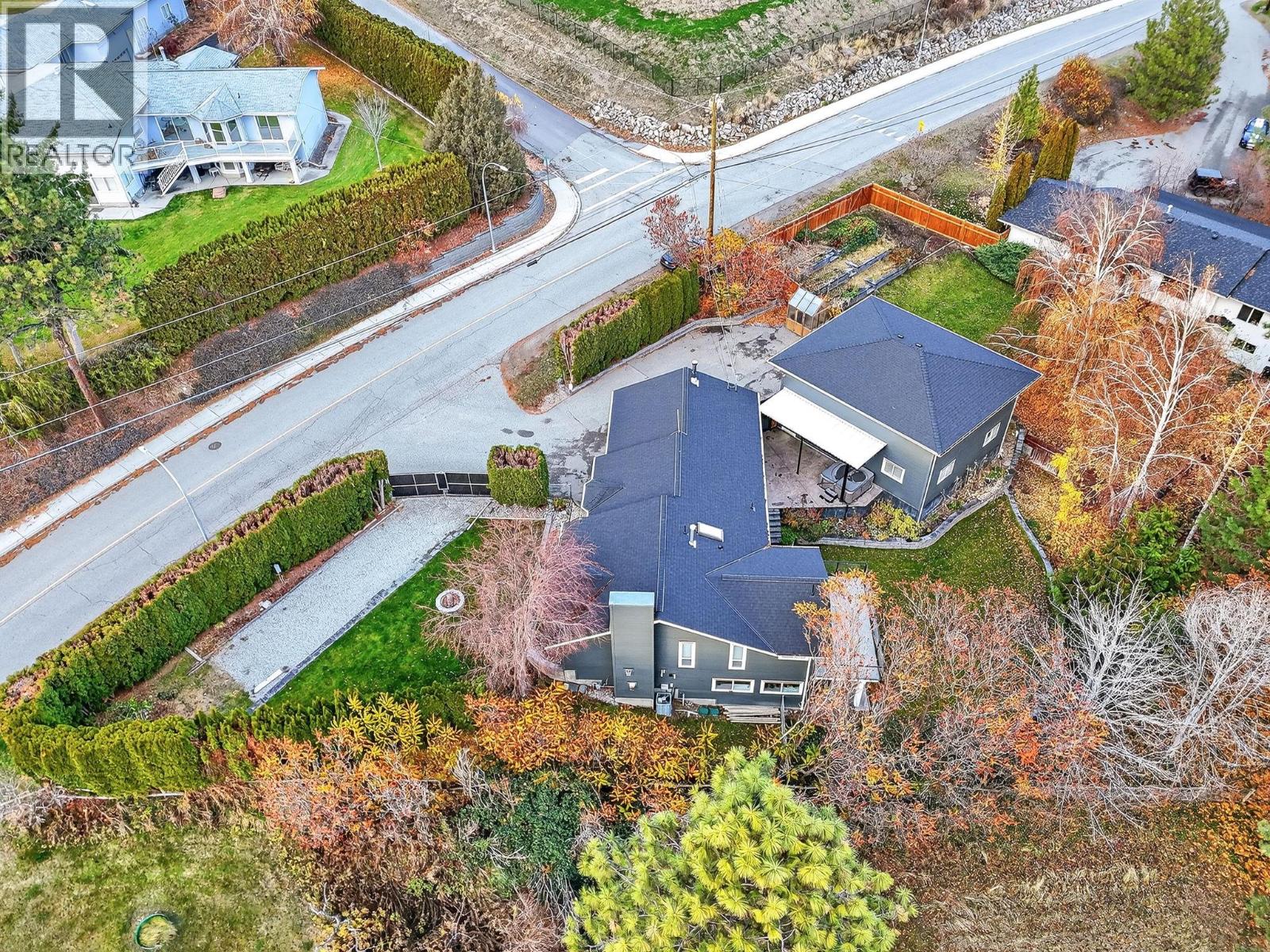 3319 Grouse Road