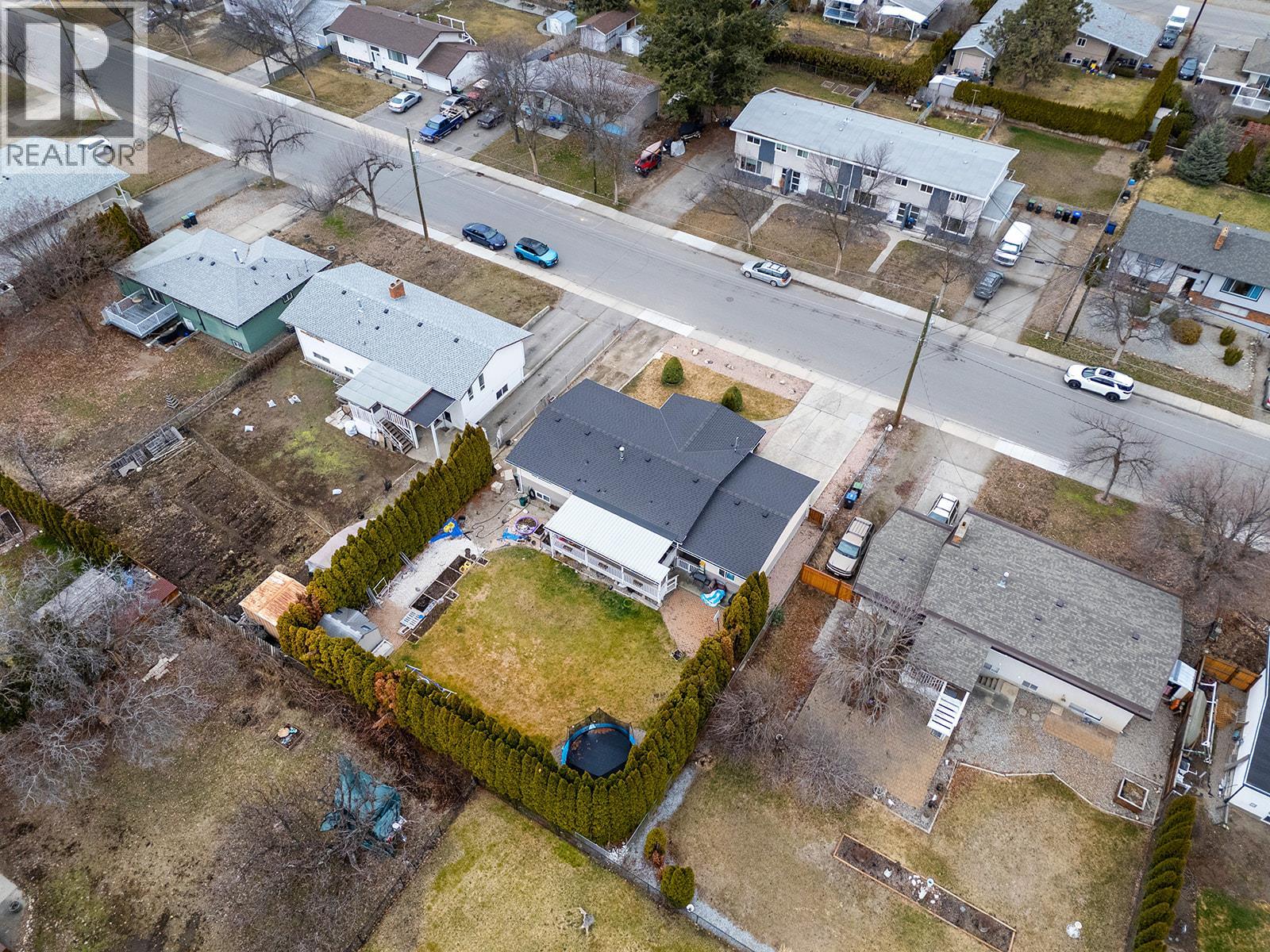 217 Holbrook Road W