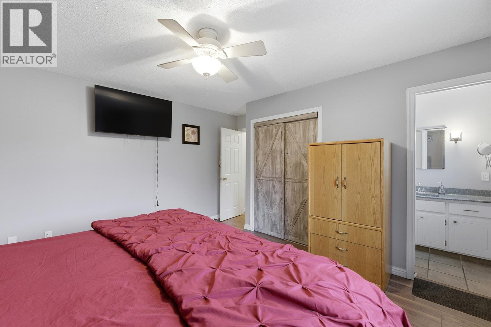 217 Holbrook Road W