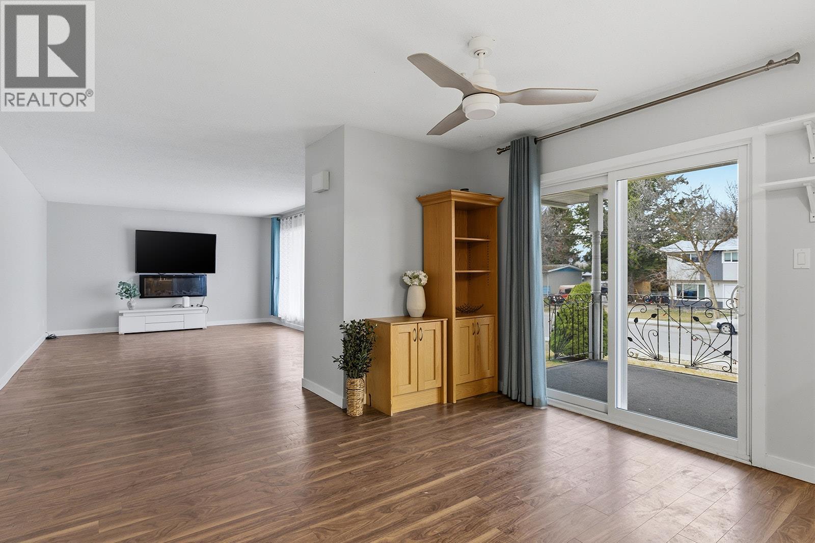 217 Holbrook Road W