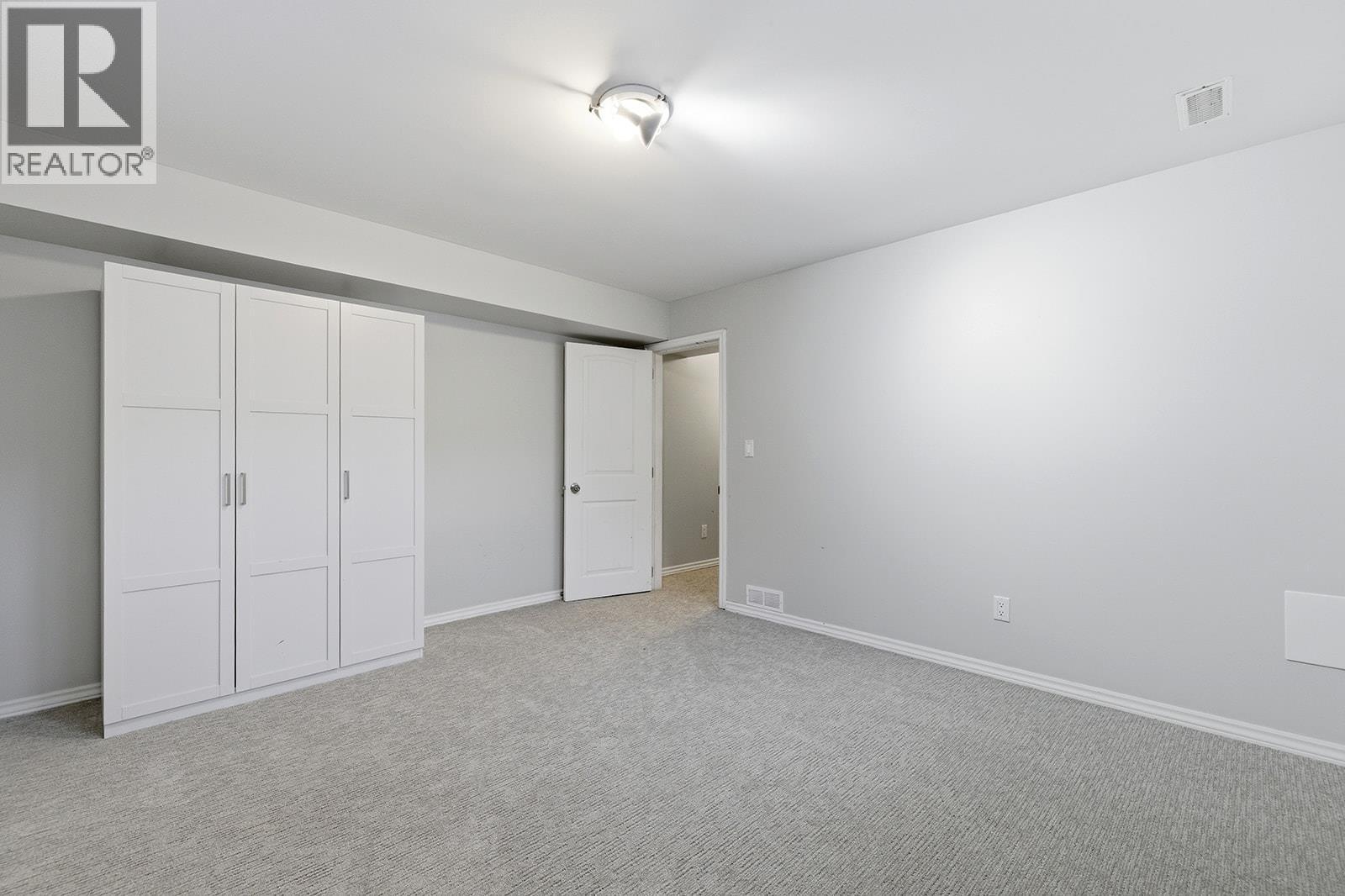 217 Holbrook Road W