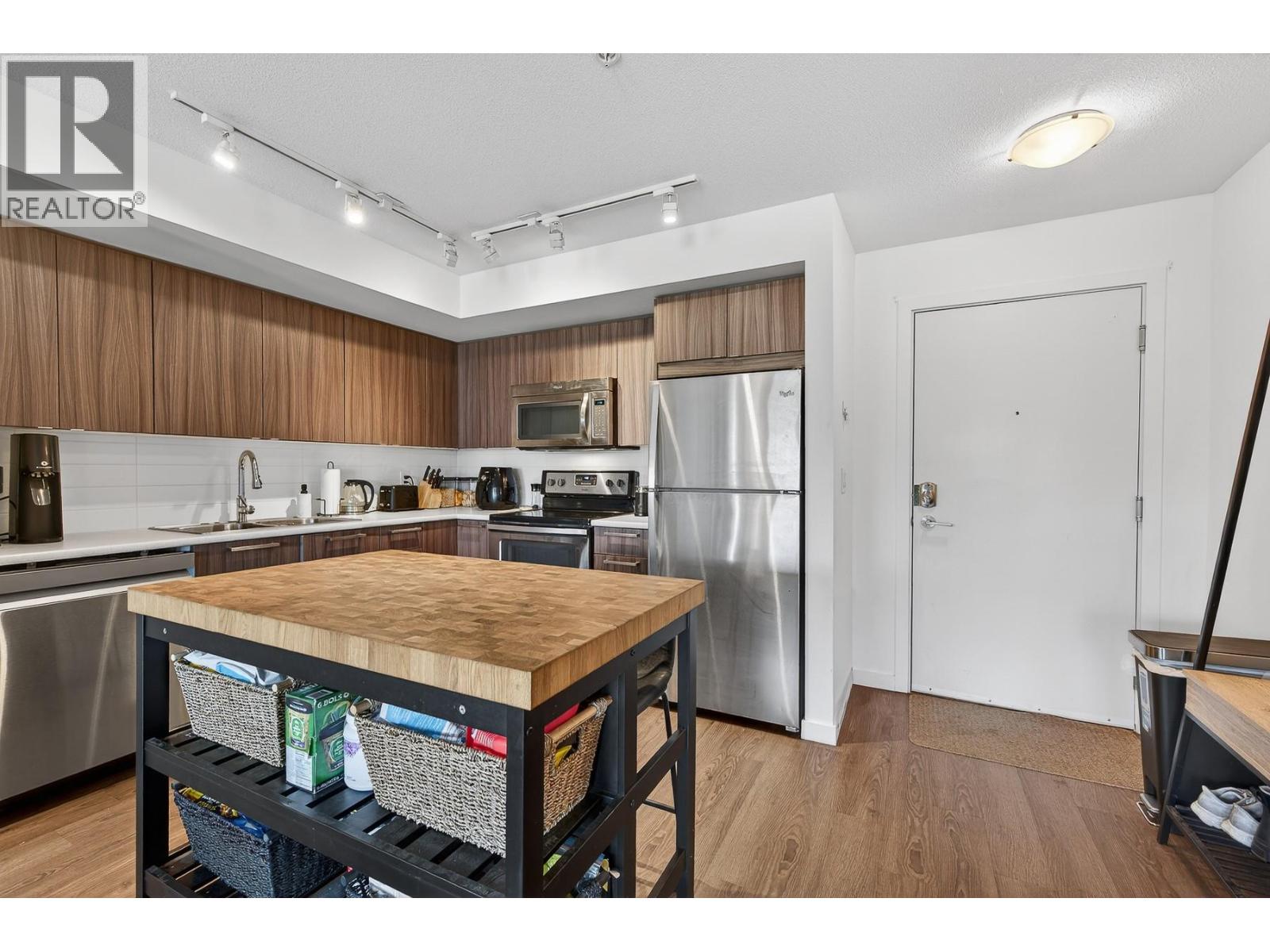 883 Academy Way Unit# 116