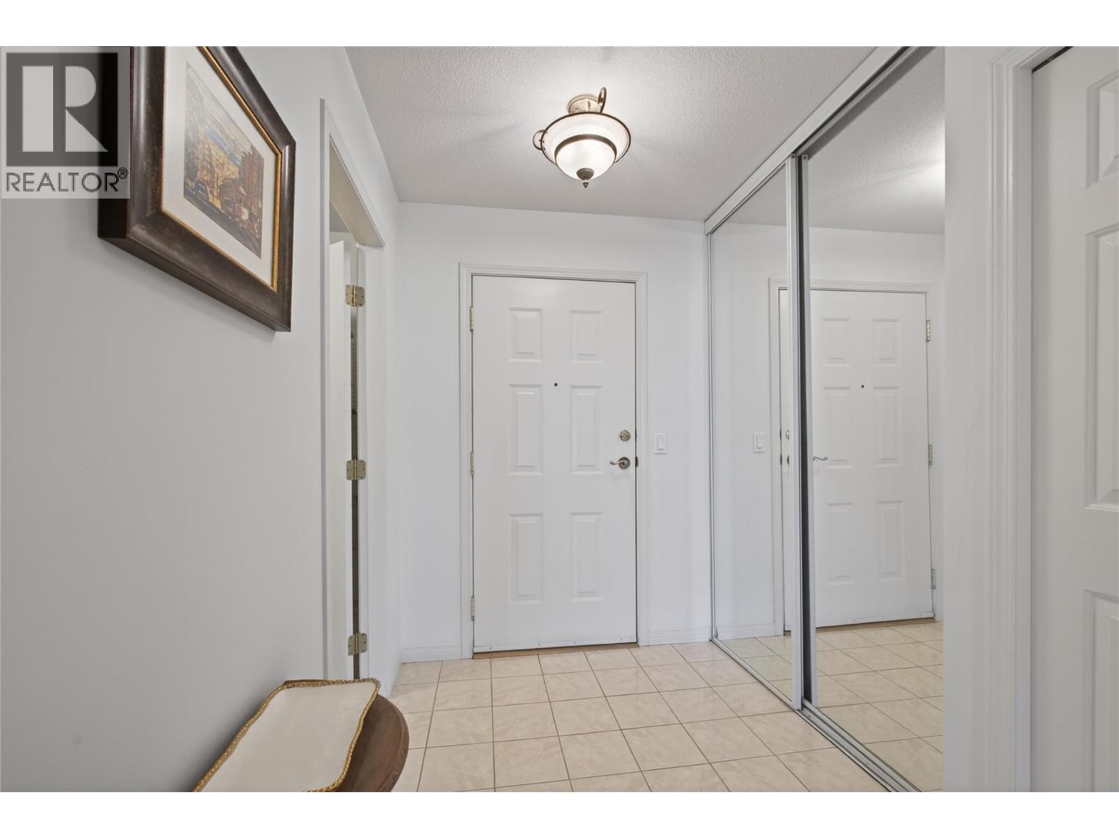 1055 Lawrence Avenue Unit# 101