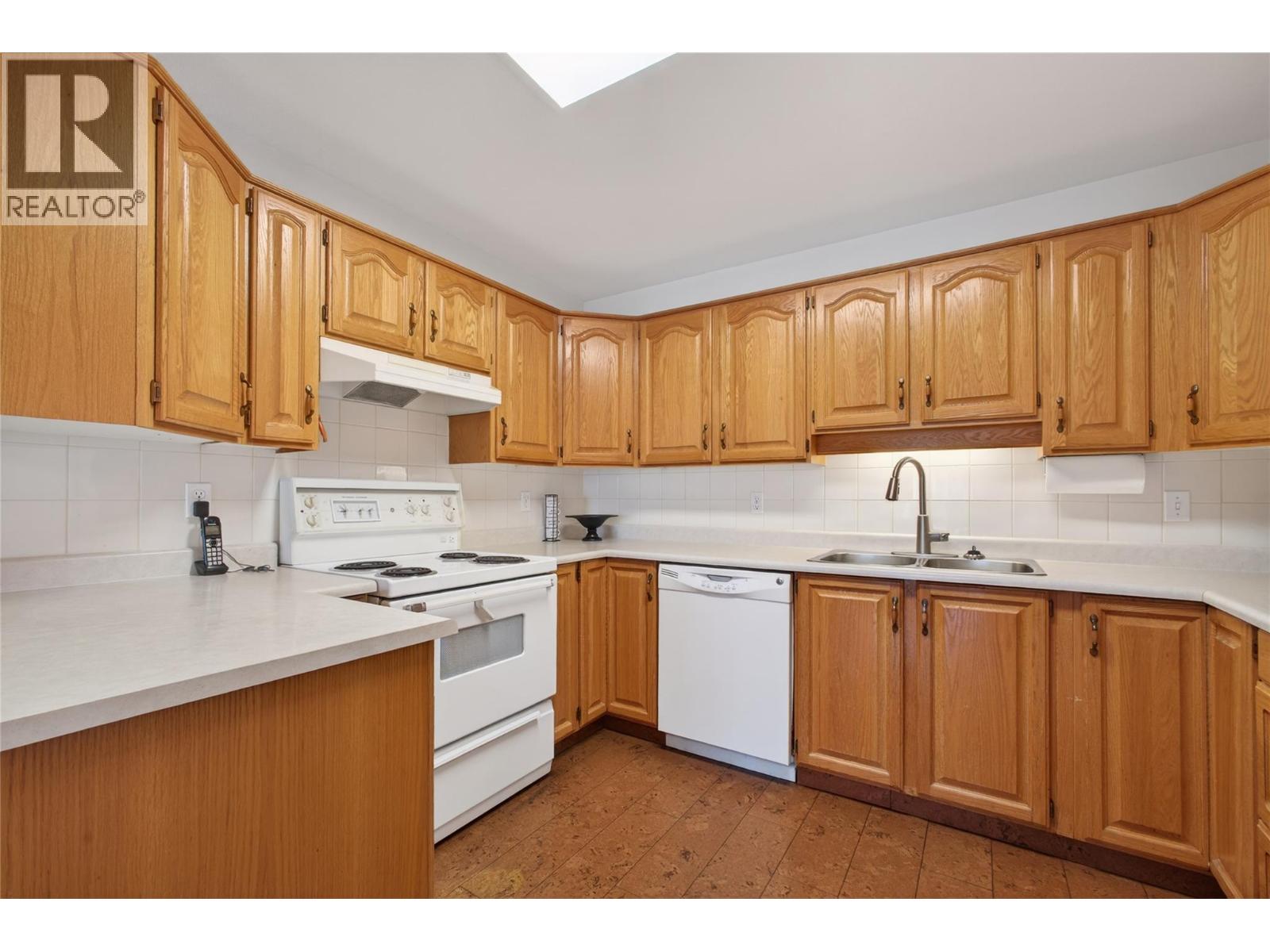1055 Lawrence Avenue Unit# 101