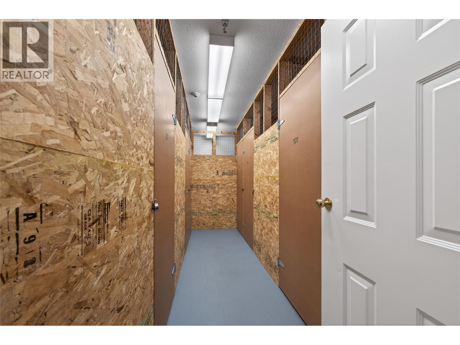1055 Lawrence Avenue Unit# 101