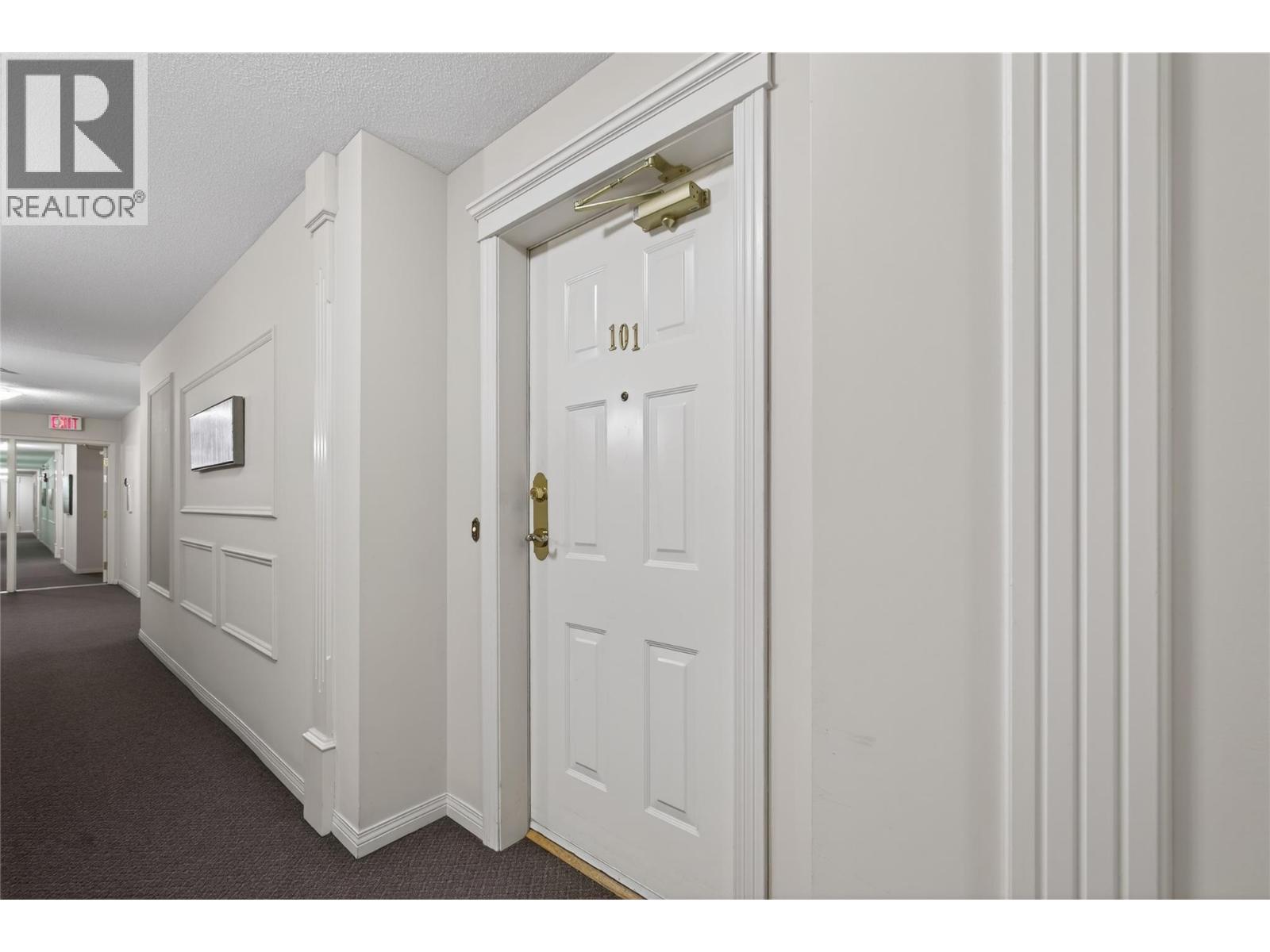 1055 Lawrence Avenue Unit# 101