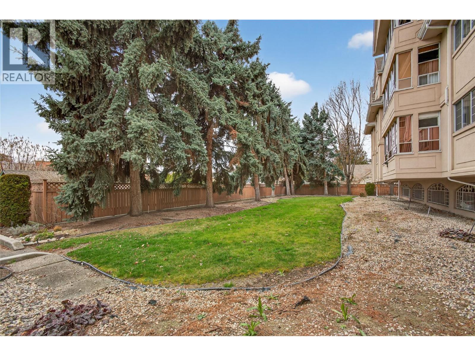 1055 Lawrence Avenue Unit# 101