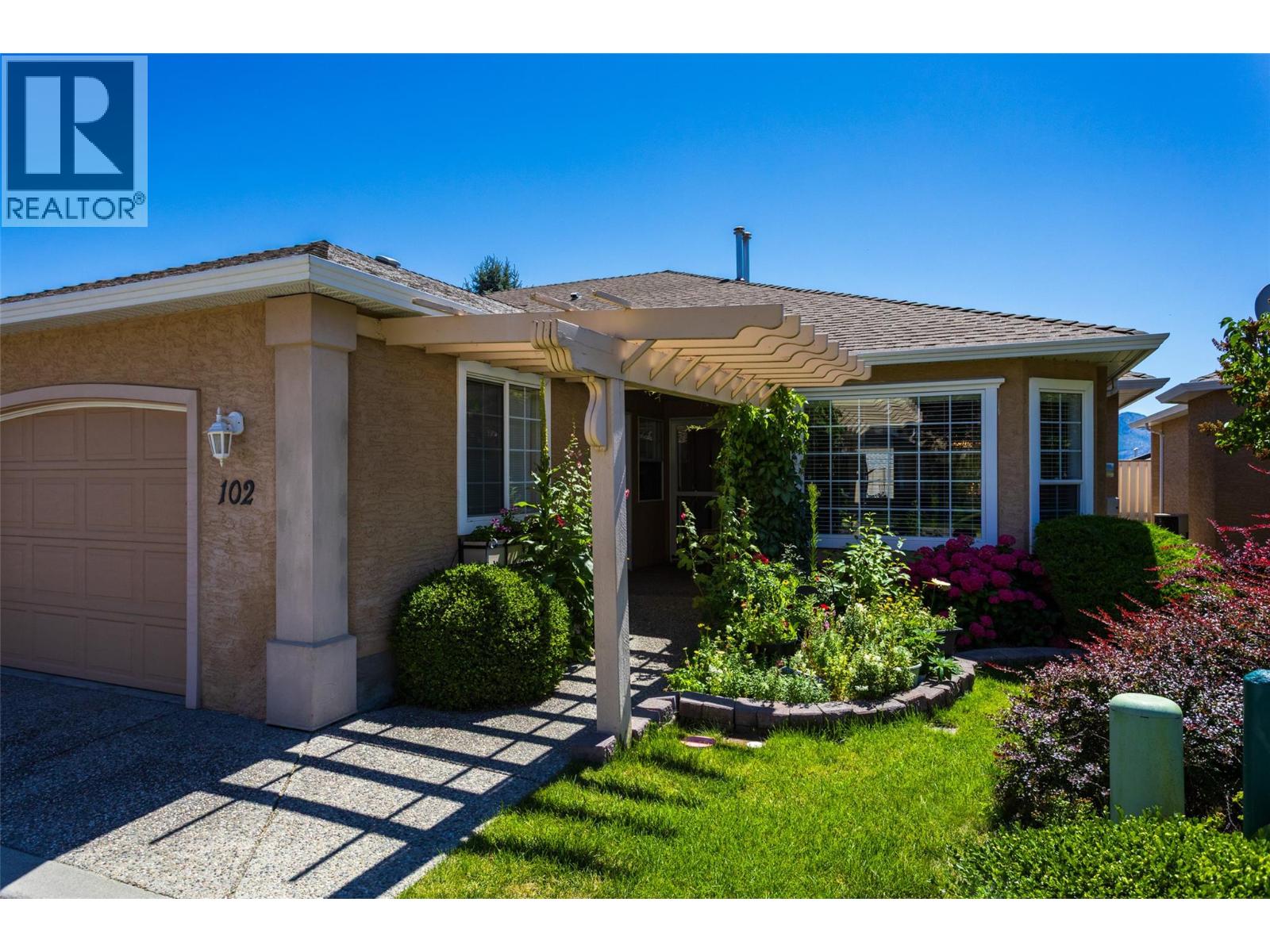 2250 Louie Drive Unit# 102