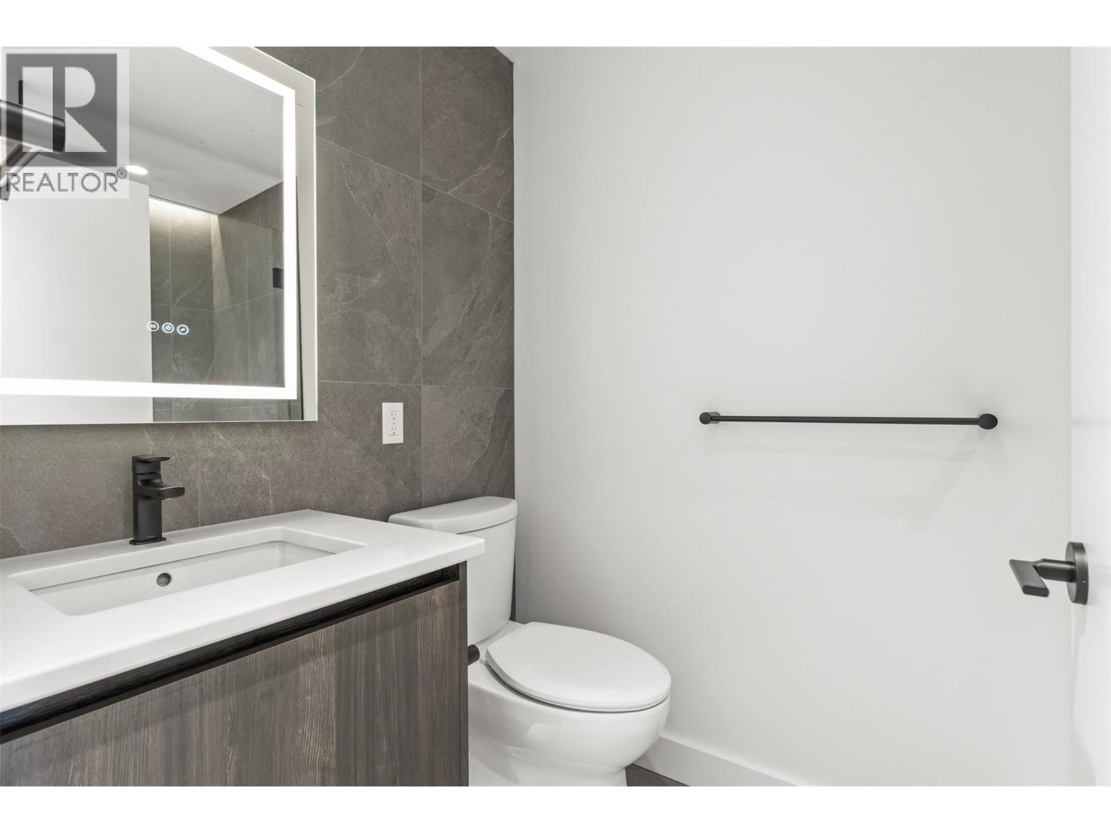 3051 Abbott Street Unit# 409