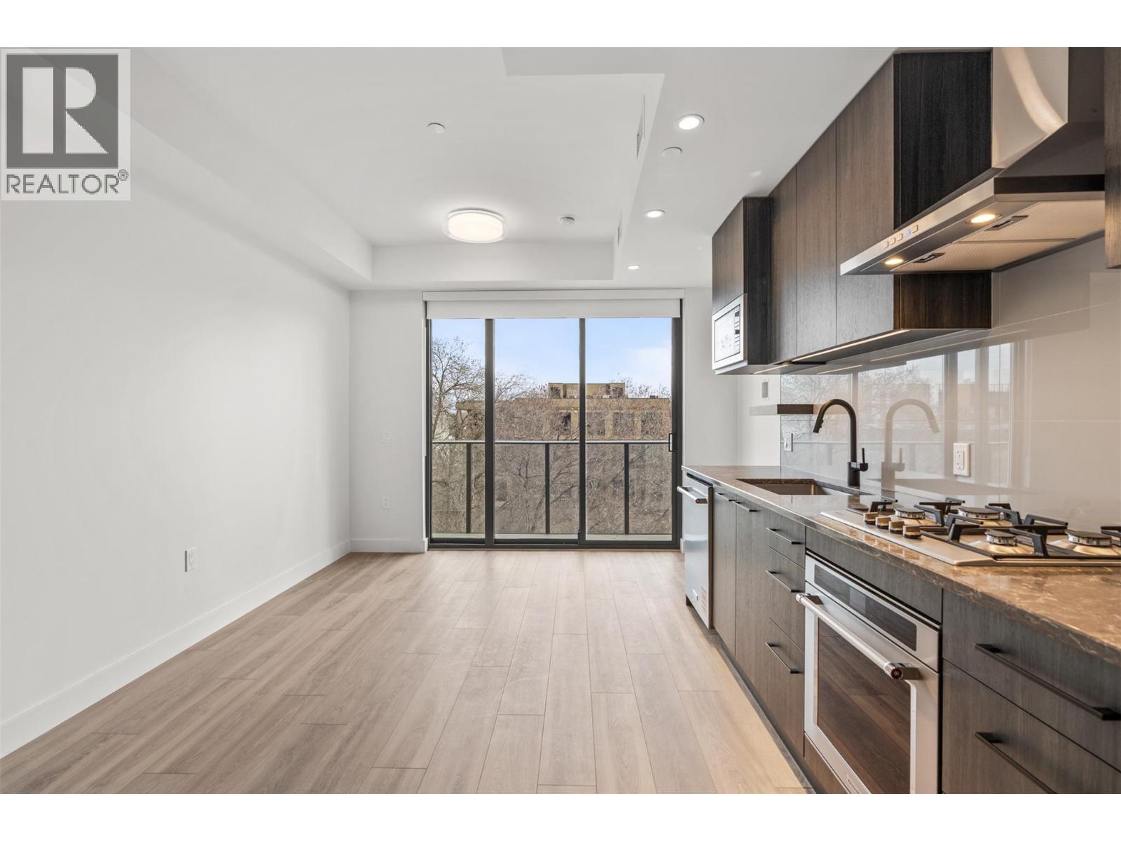 3051 Abbott Street Unit# 409