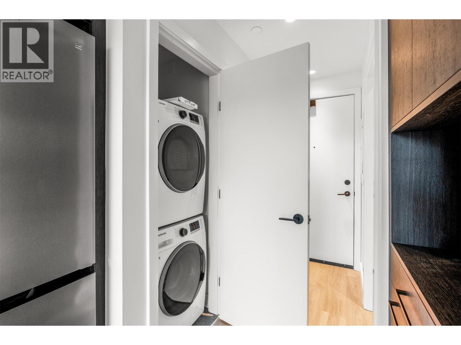 3051 Abbott Street Unit# 409