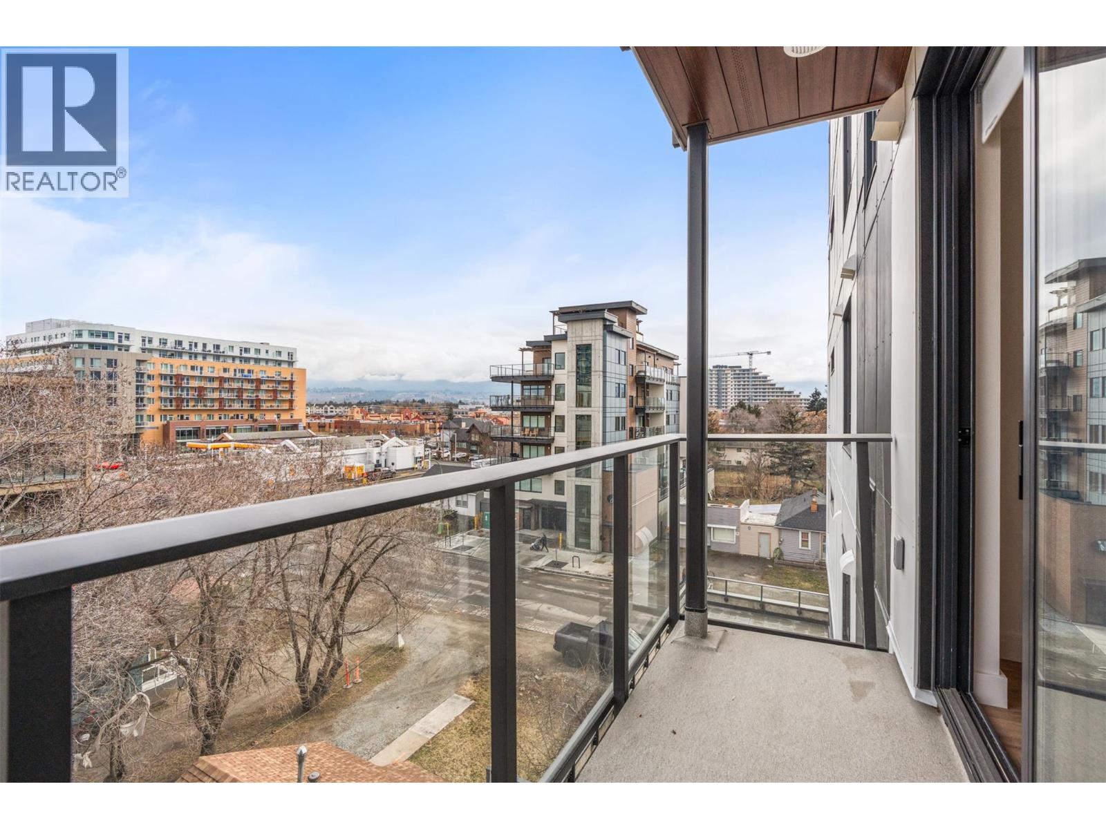 3051 Abbott Street Unit# 409