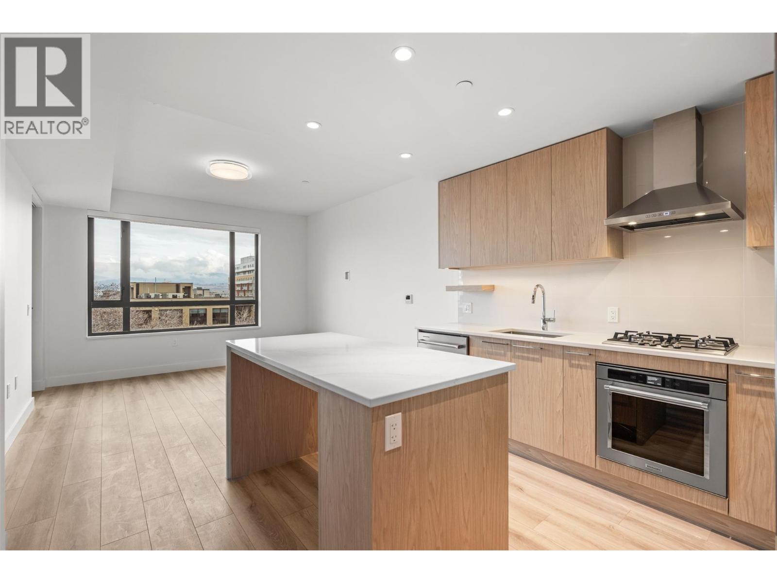 3051 Abbott Street Unit# 508