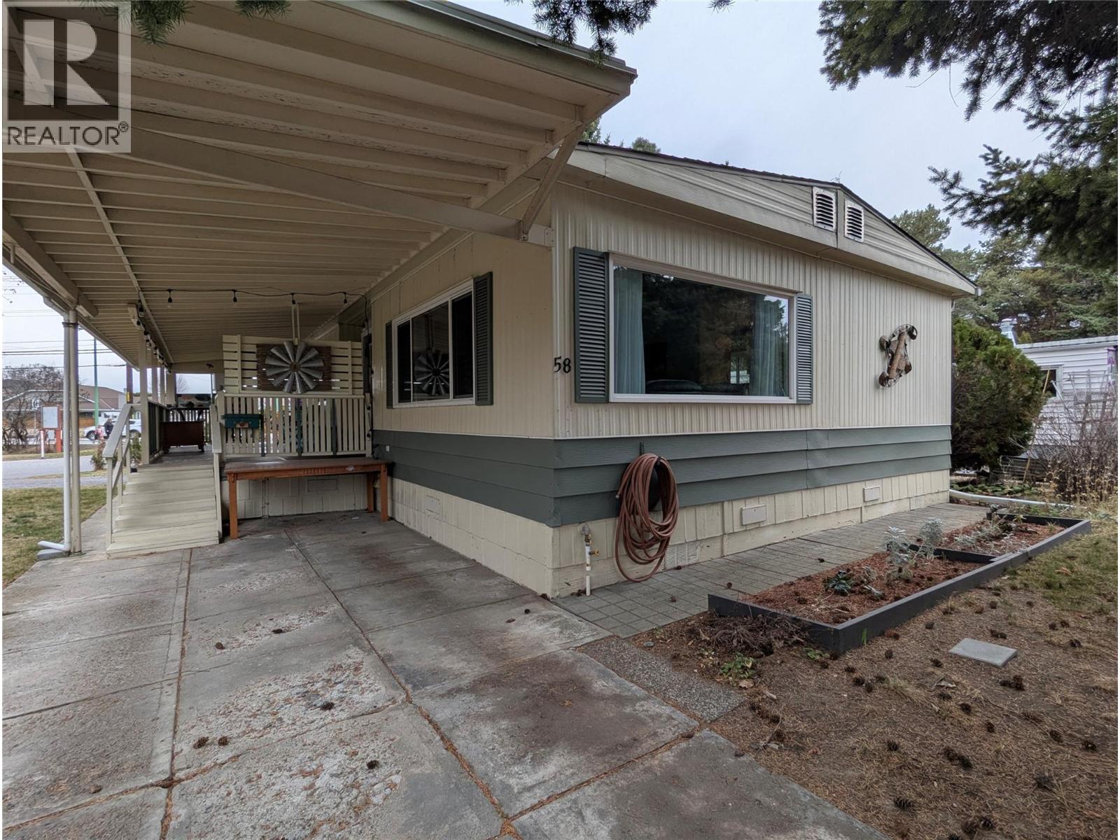 3535 Casorso Road Unit# 58