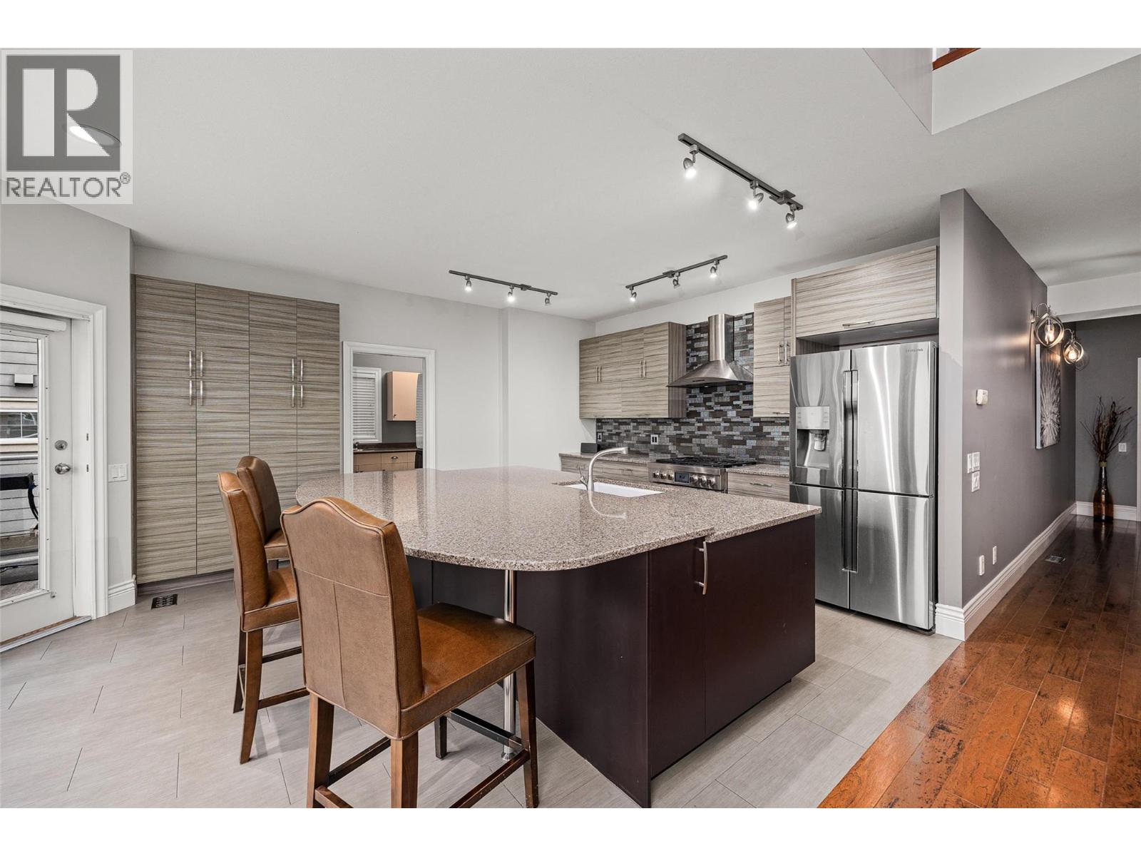 374 Quilchena Drive