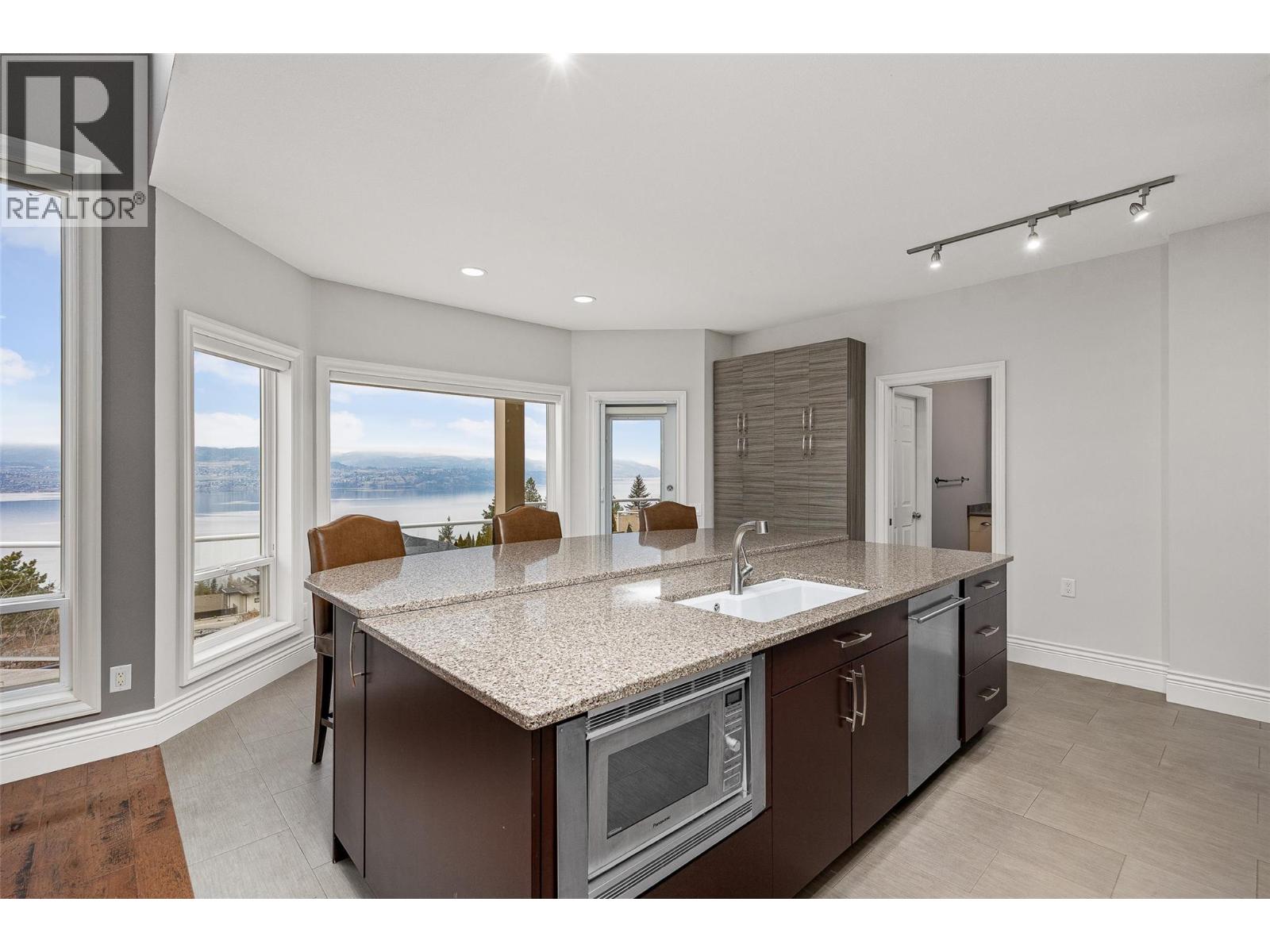 374 Quilchena Drive